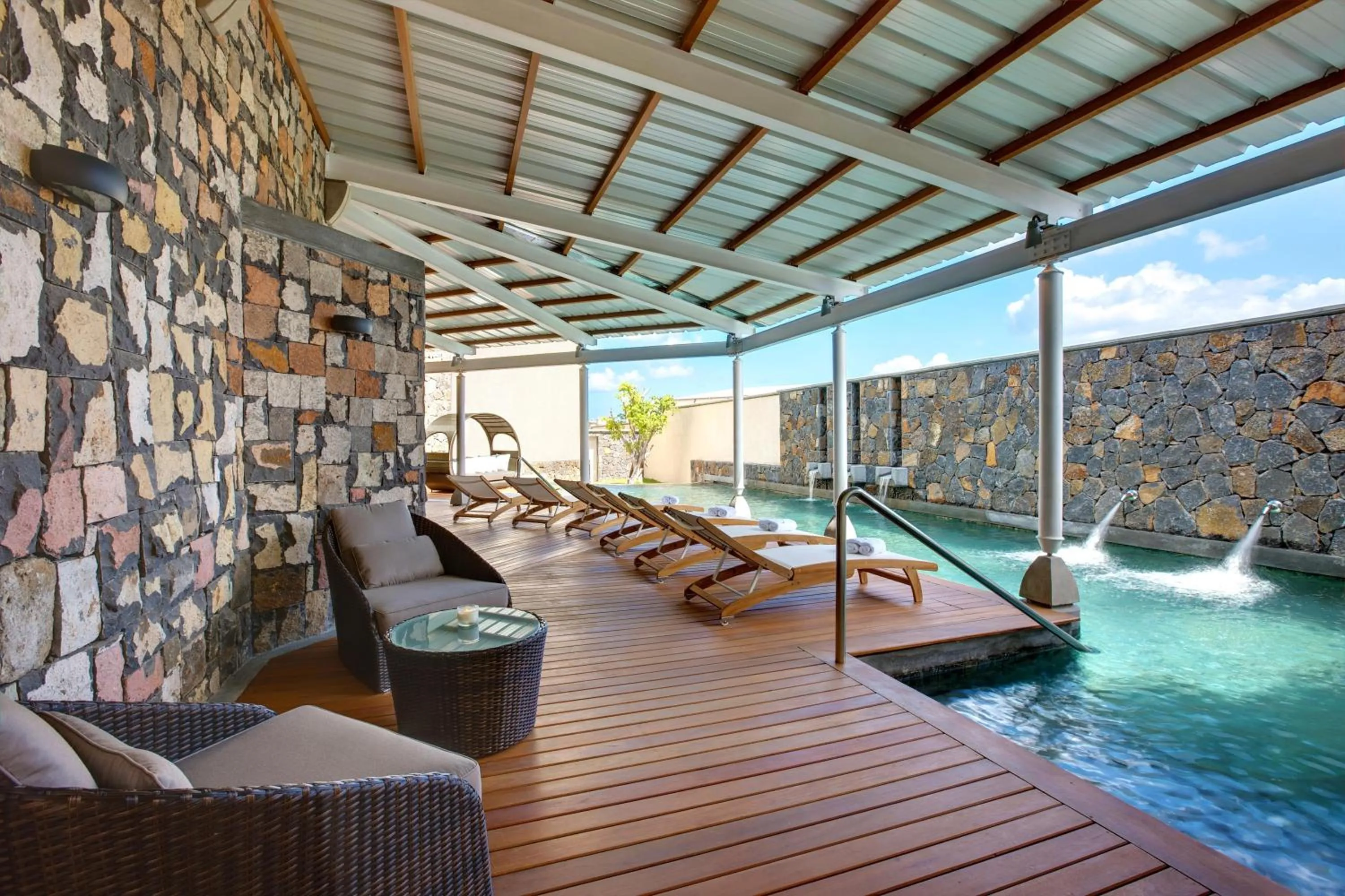 Swimming pool in Labourdonnais Waterfront Hotel