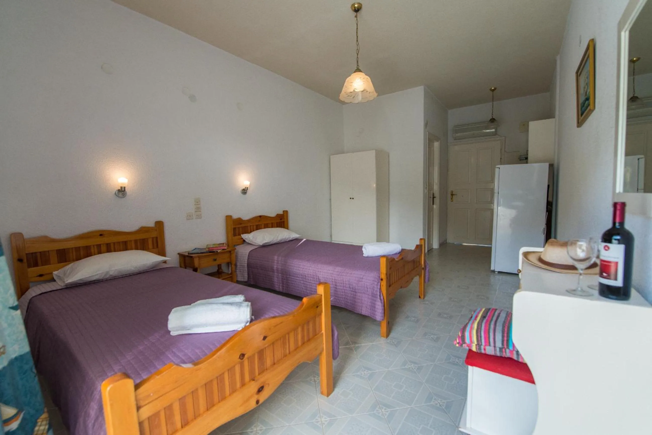 Bed in Vassilis Studios