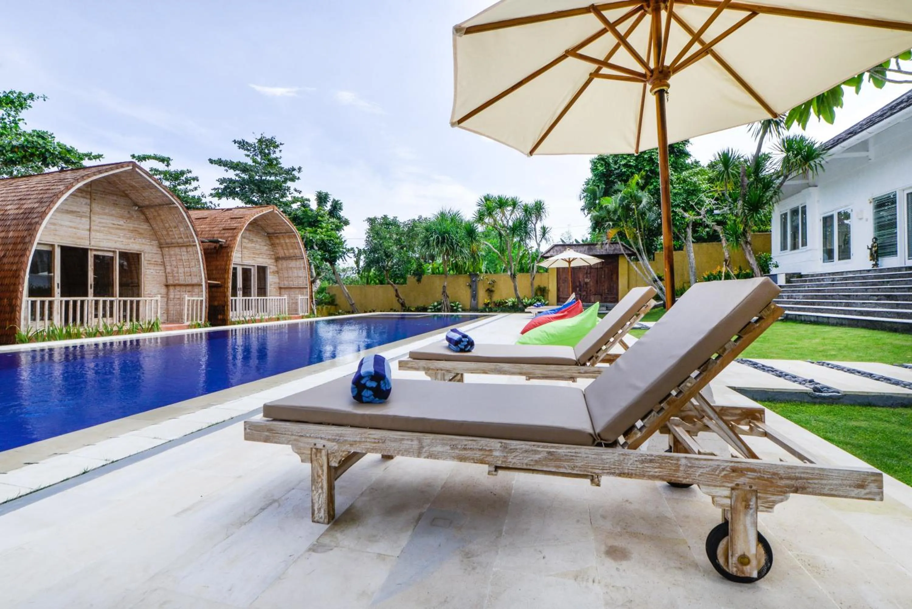 Swimming pool in Villa Del Mar Canggu by Kanaya Hospitality