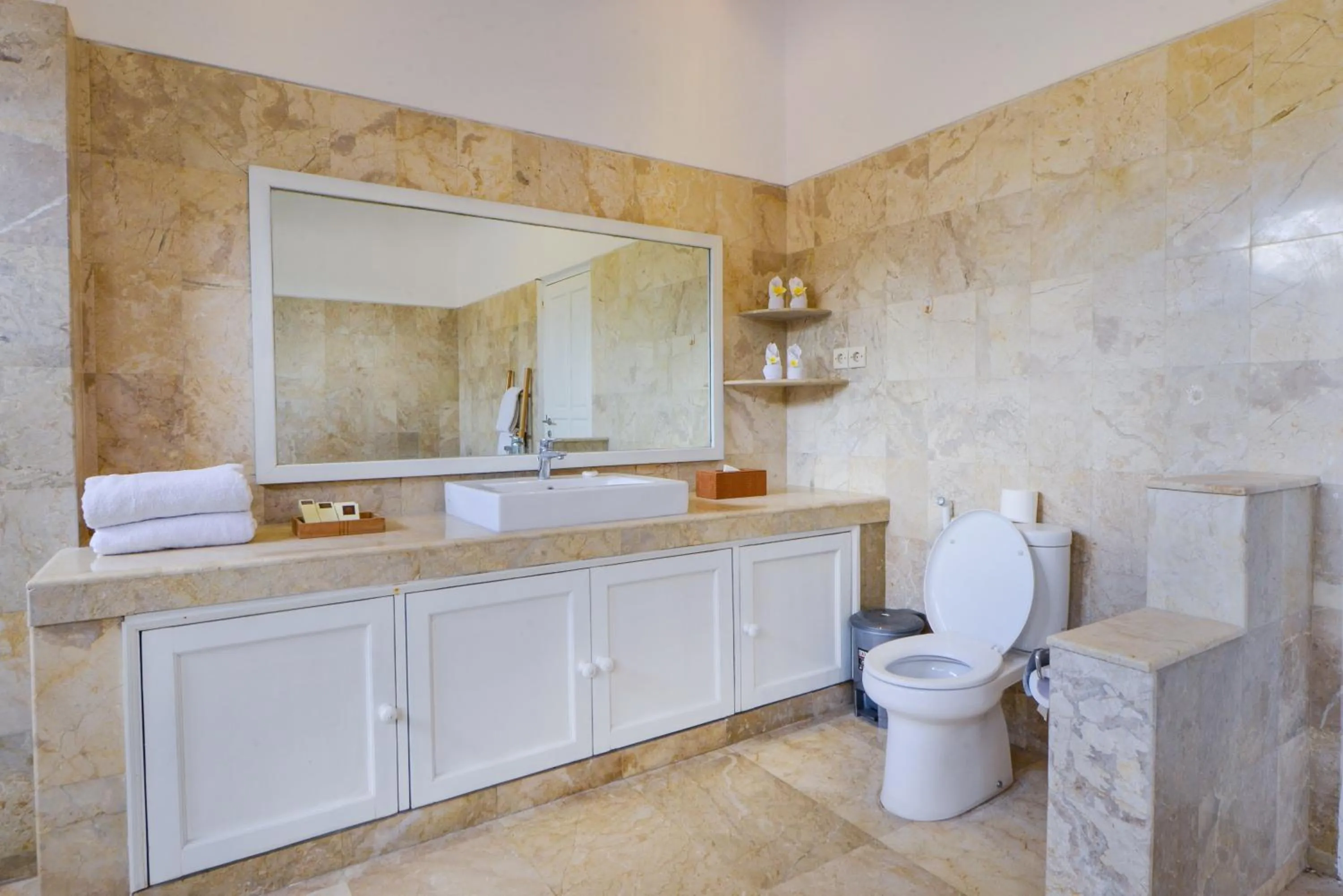 Bathroom in Villa Del Mar Canggu by Kanaya Hospitality