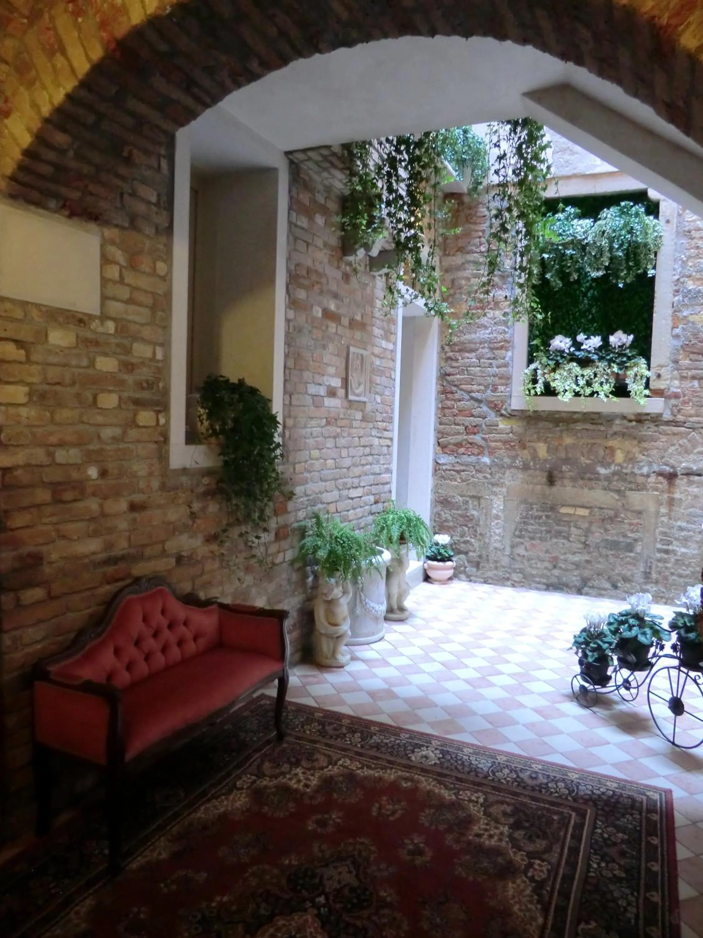 Facade/entrance in Locanda Cà Le Vele