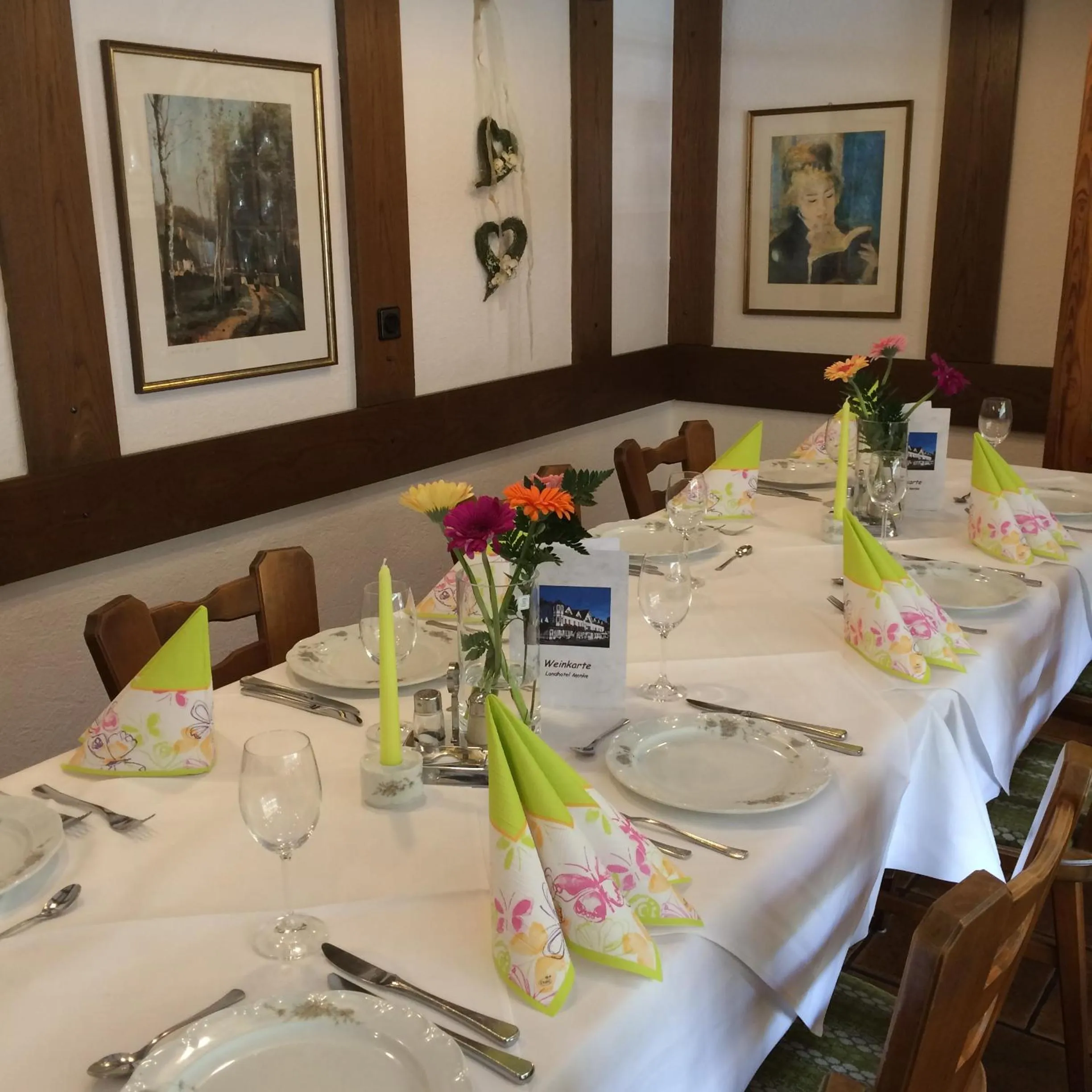 Restaurant/places to eat in Landhotel Menke