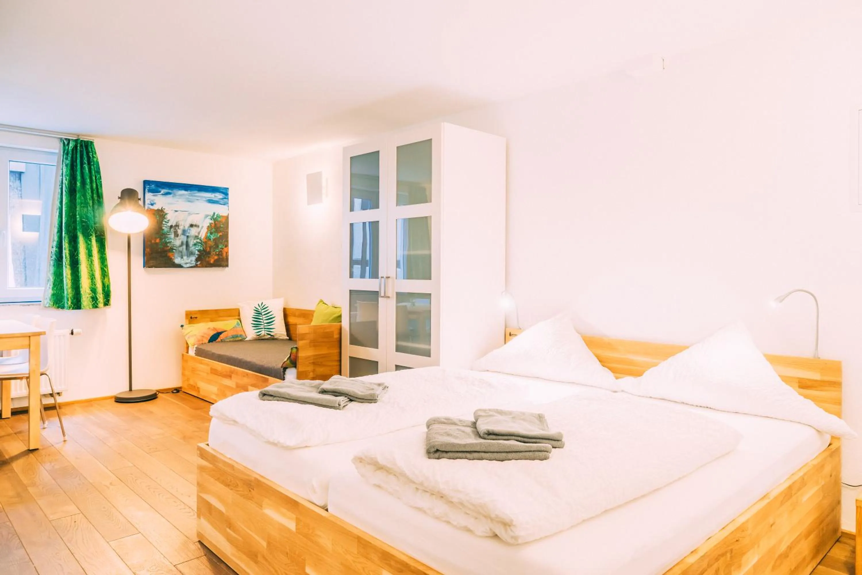 Photo of the whole room, Bed in Stadthaus Gut Hügle