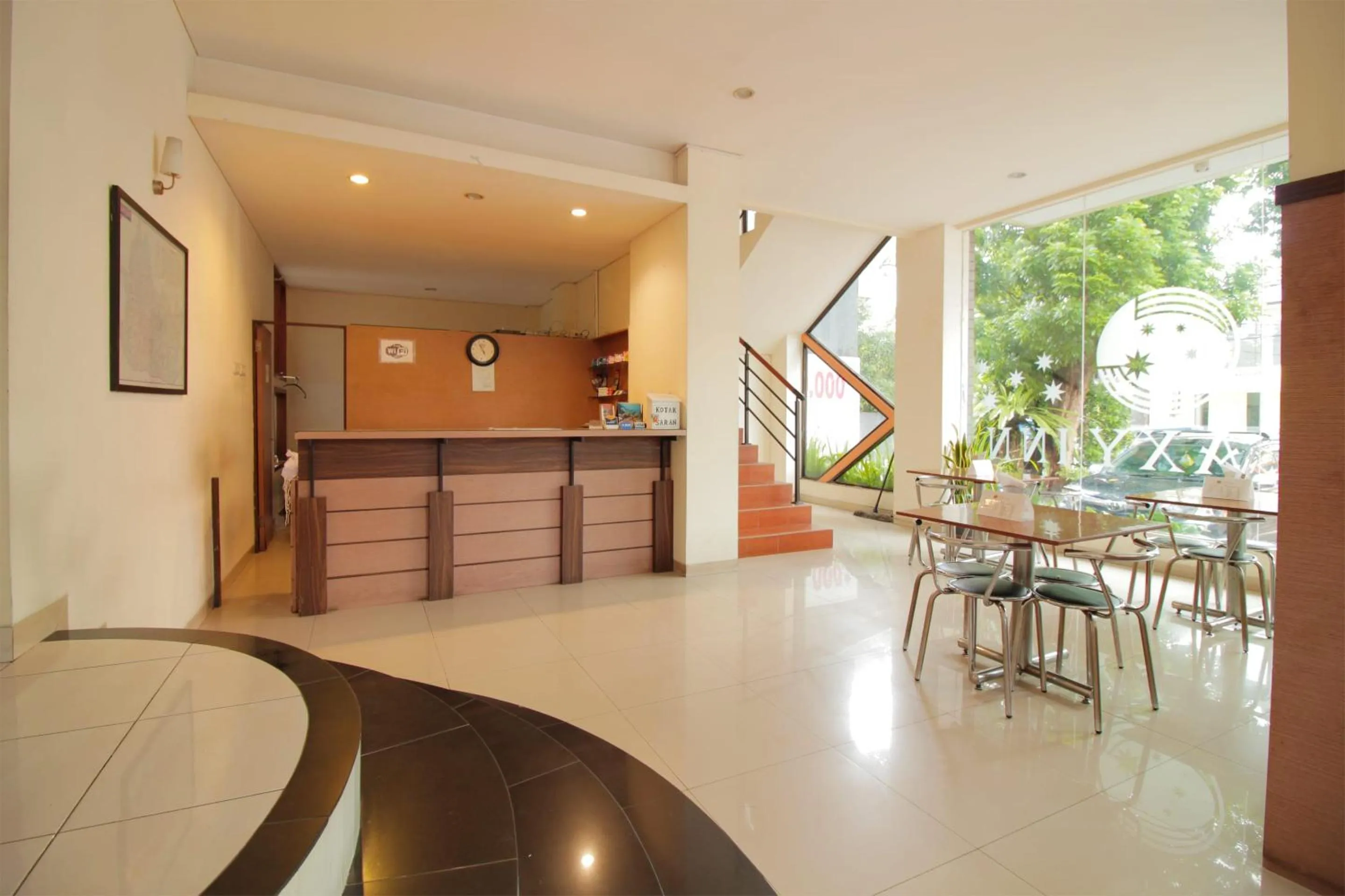 Lobby or reception in Capital O Galaxy Inn