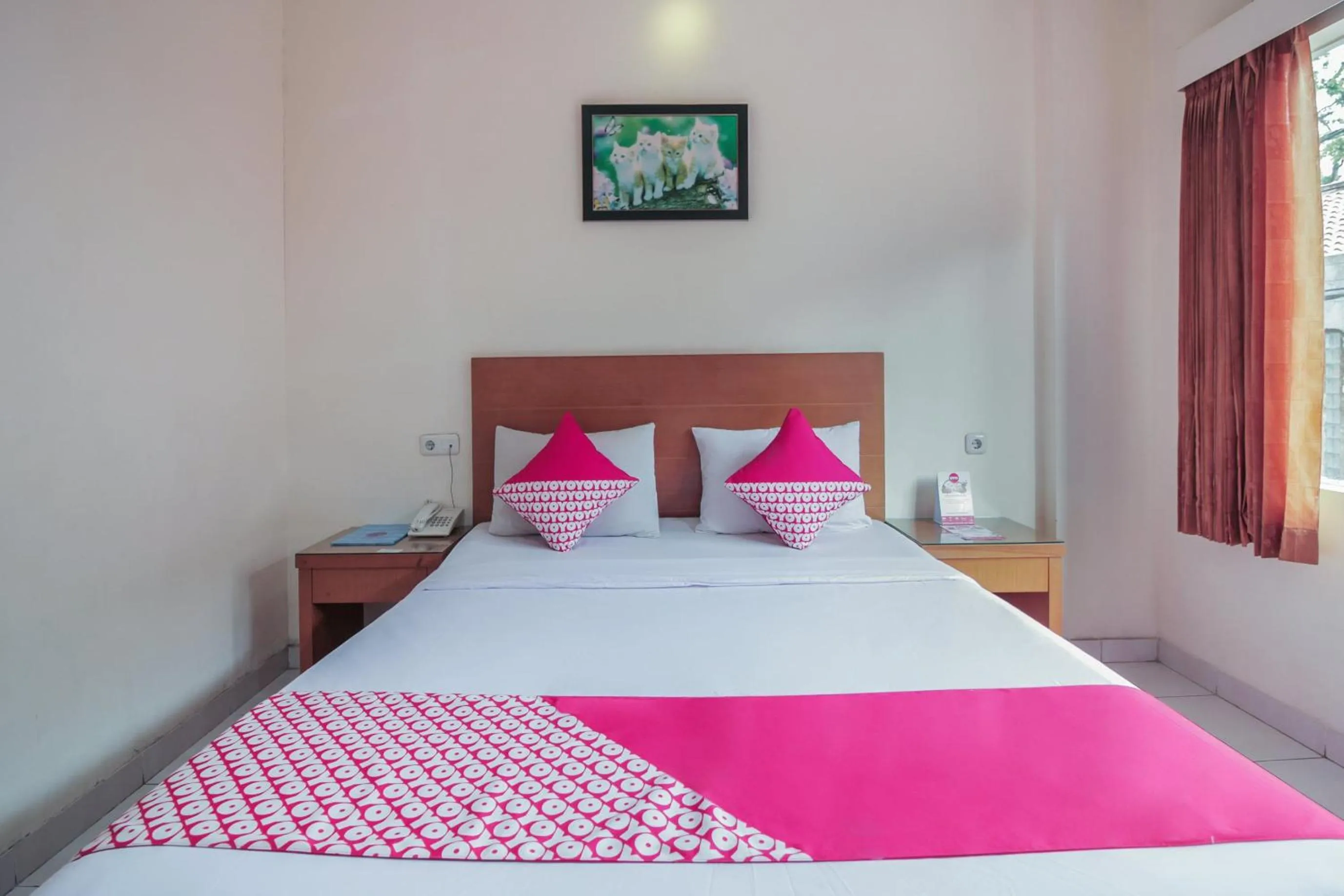 Bedroom, Bed in Capital O Galaxy Inn