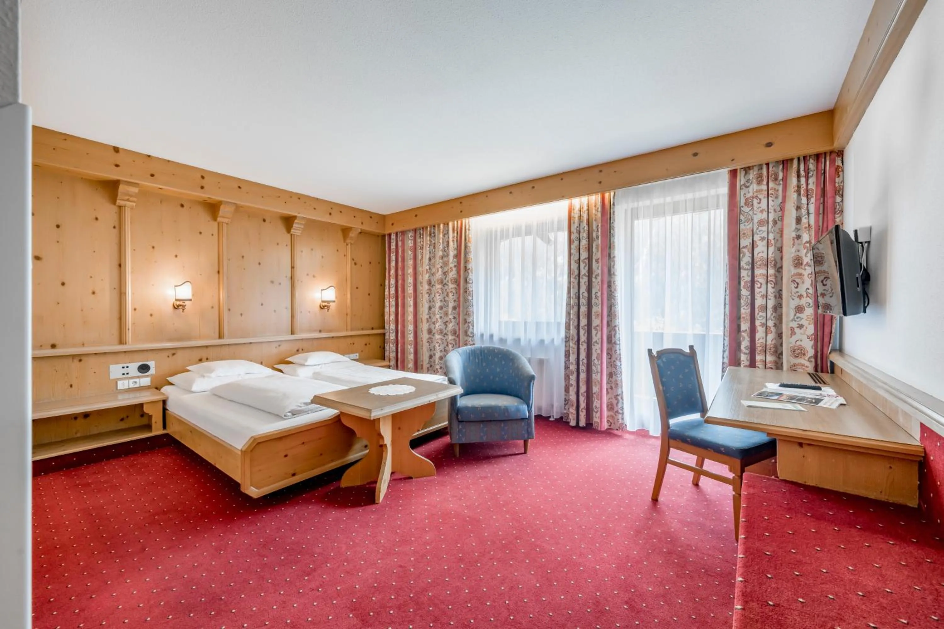 Photo of the whole room, Bed in Hotel Almhof