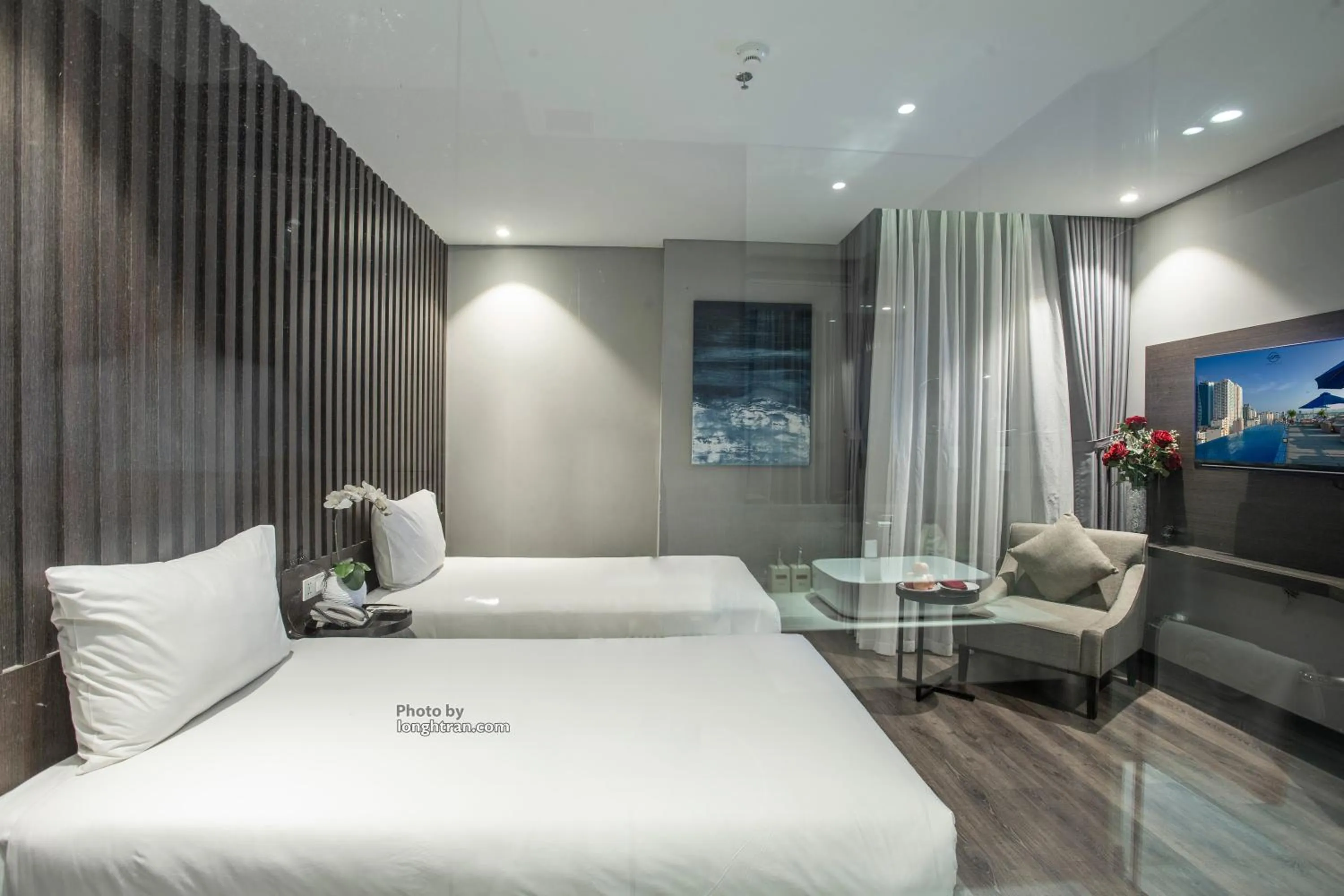 Property building, Bed in Grand Ocean Luxury Boutique - Infinity Rooftop Pool