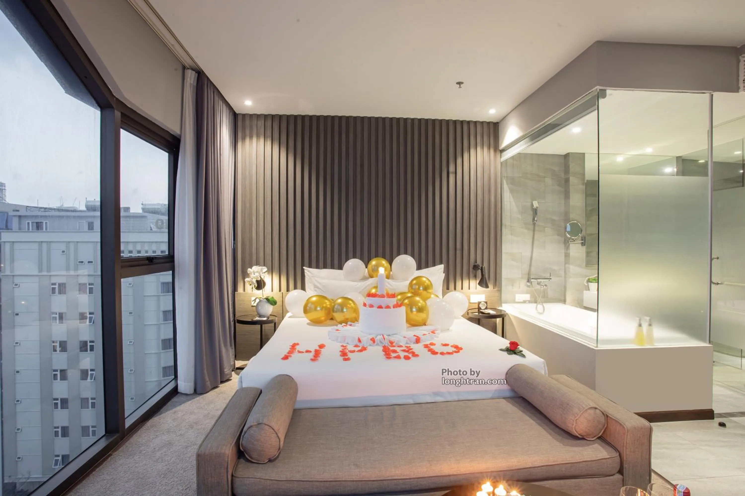 Property building in Grand Ocean Luxury Boutique - Infinity Rooftop Pool