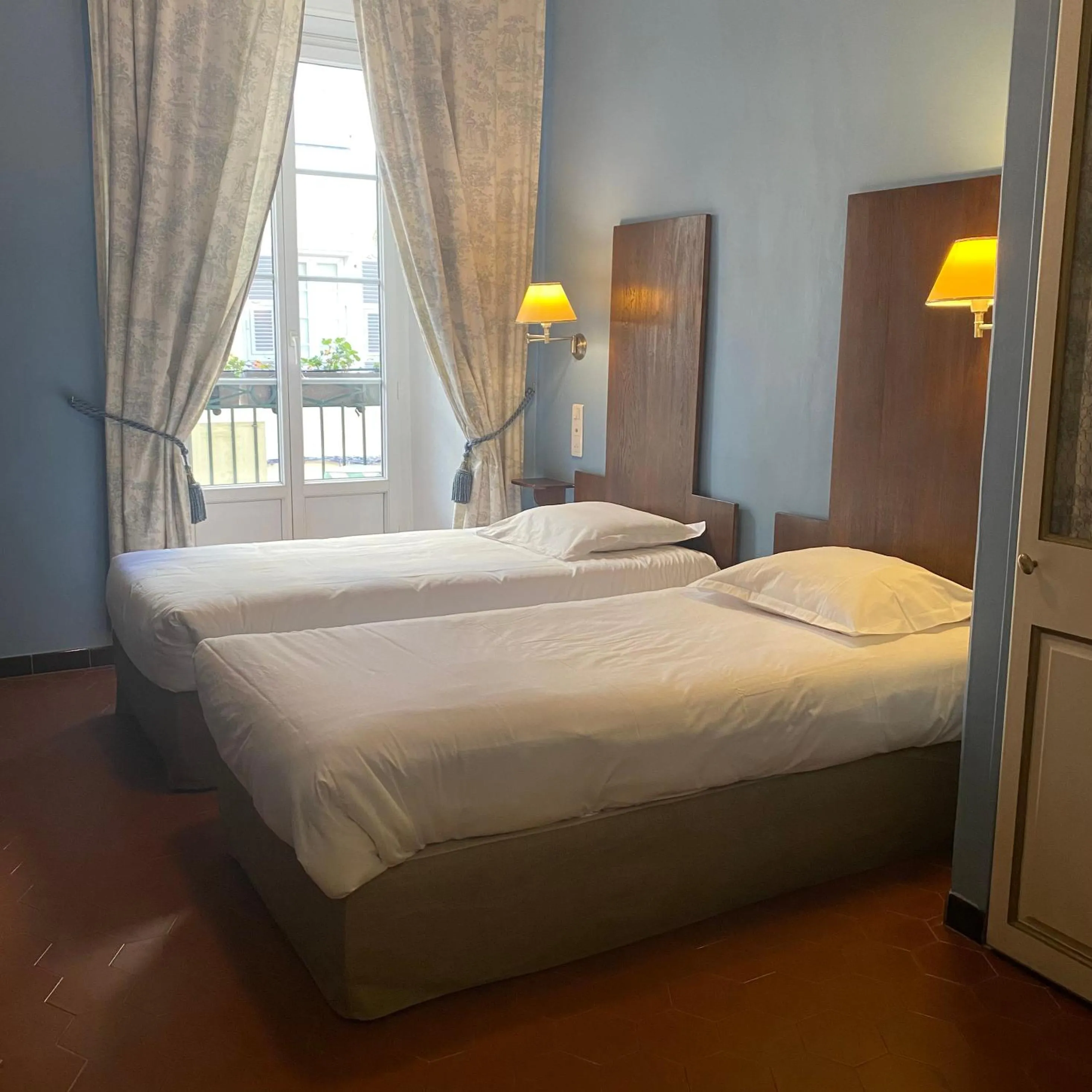 Bed in Hotel Central Bastia