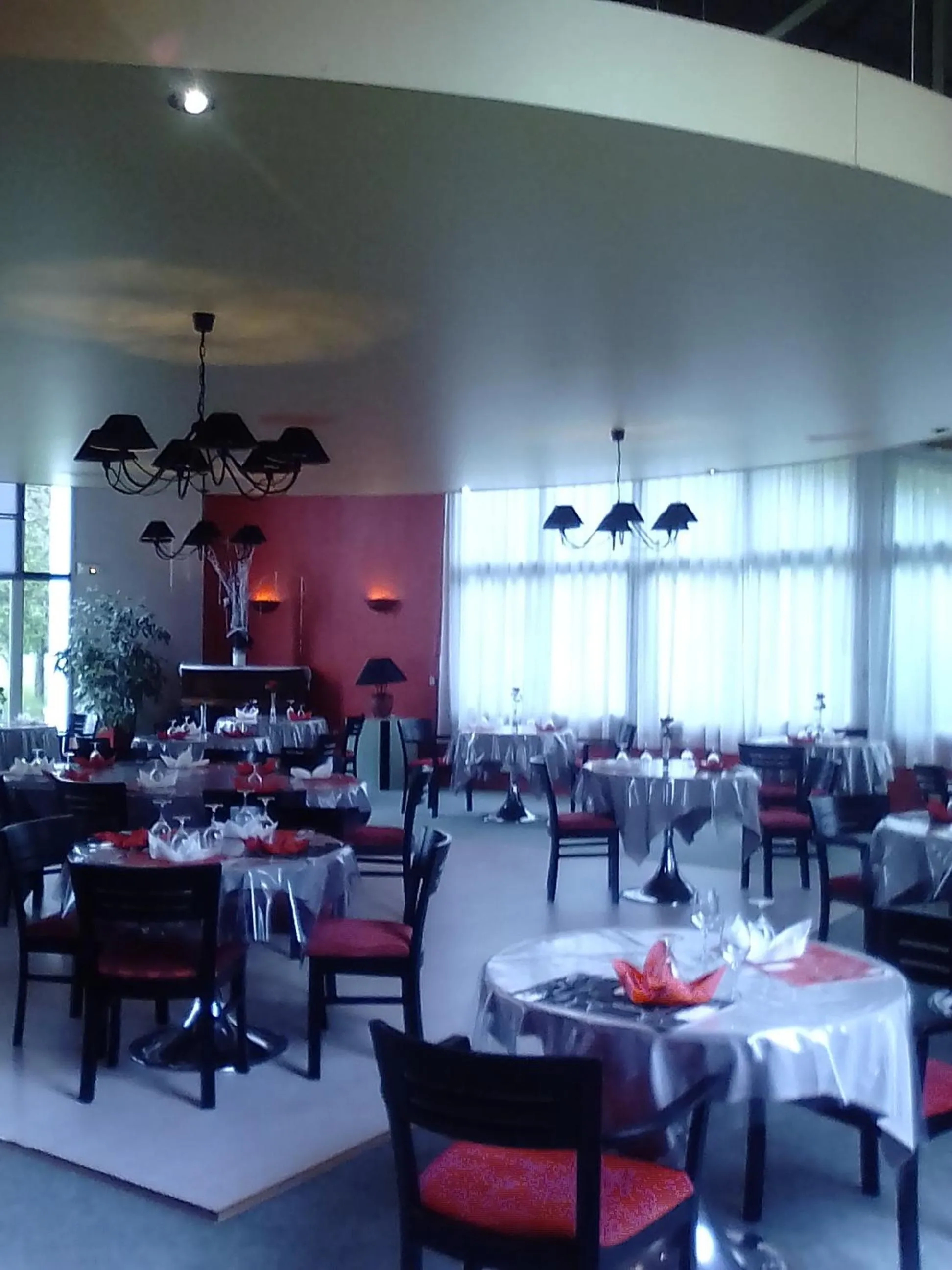 Restaurant/places to eat in Hotel Restaurant Le Manguier