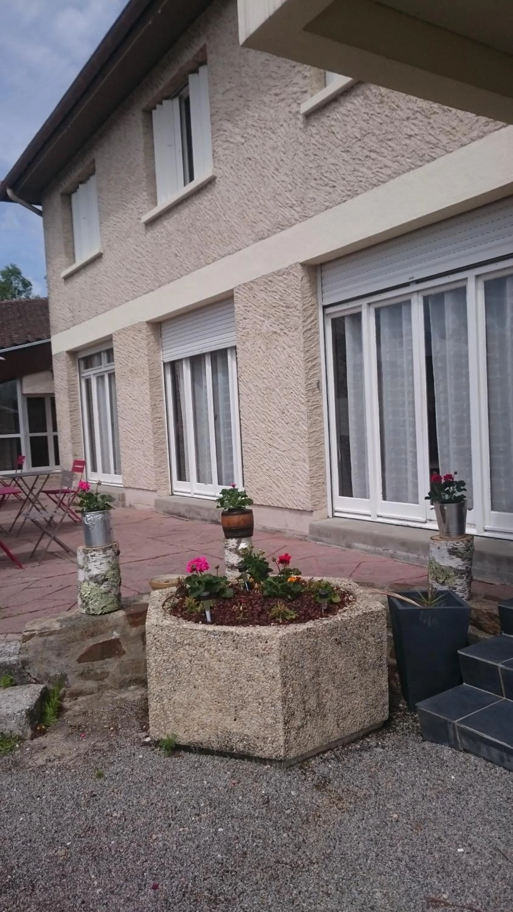 Facade/entrance in Hotel Restaurant Le Manguier