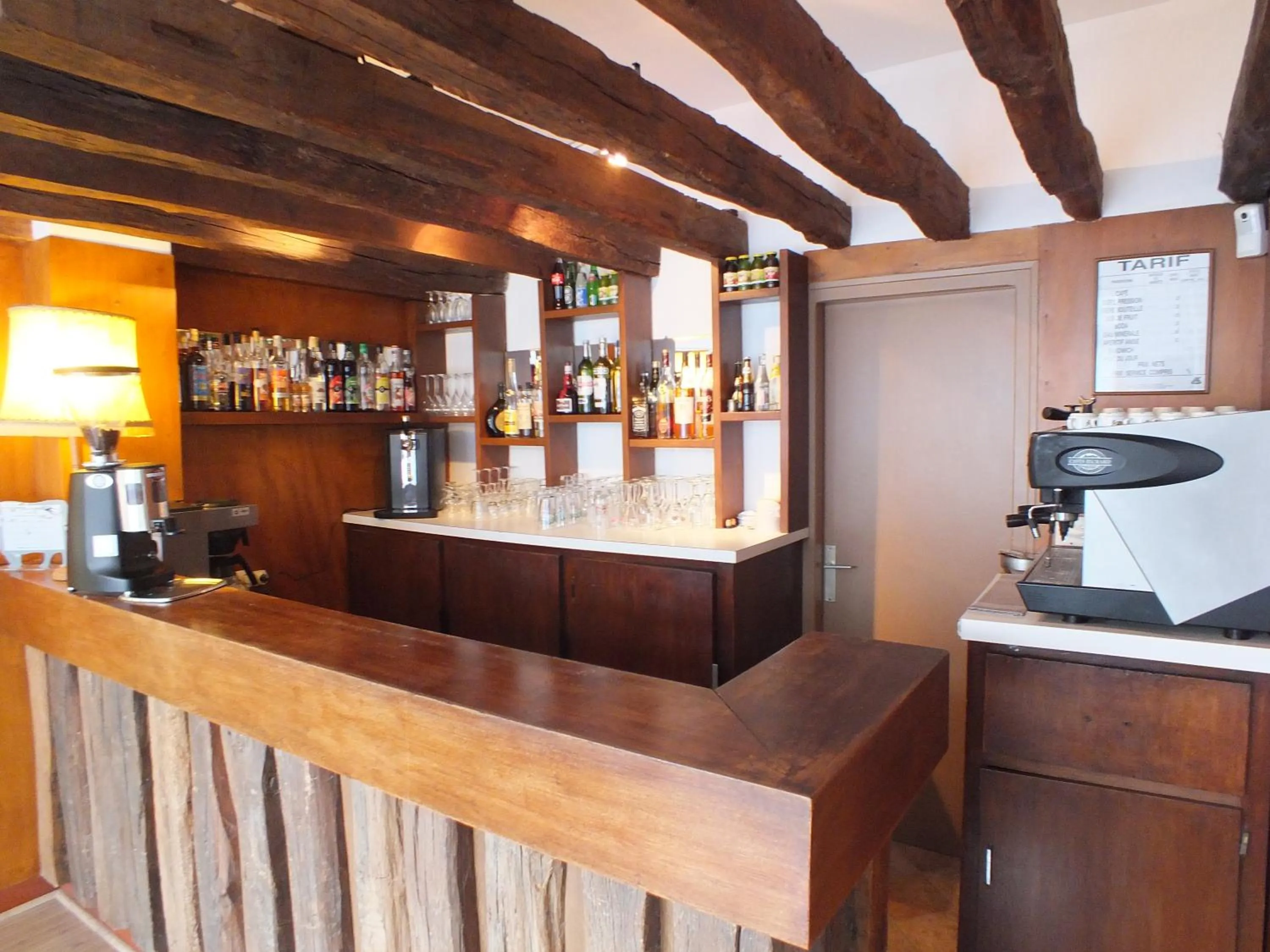 Lounge or bar in Hotel Restaurant Le Manguier