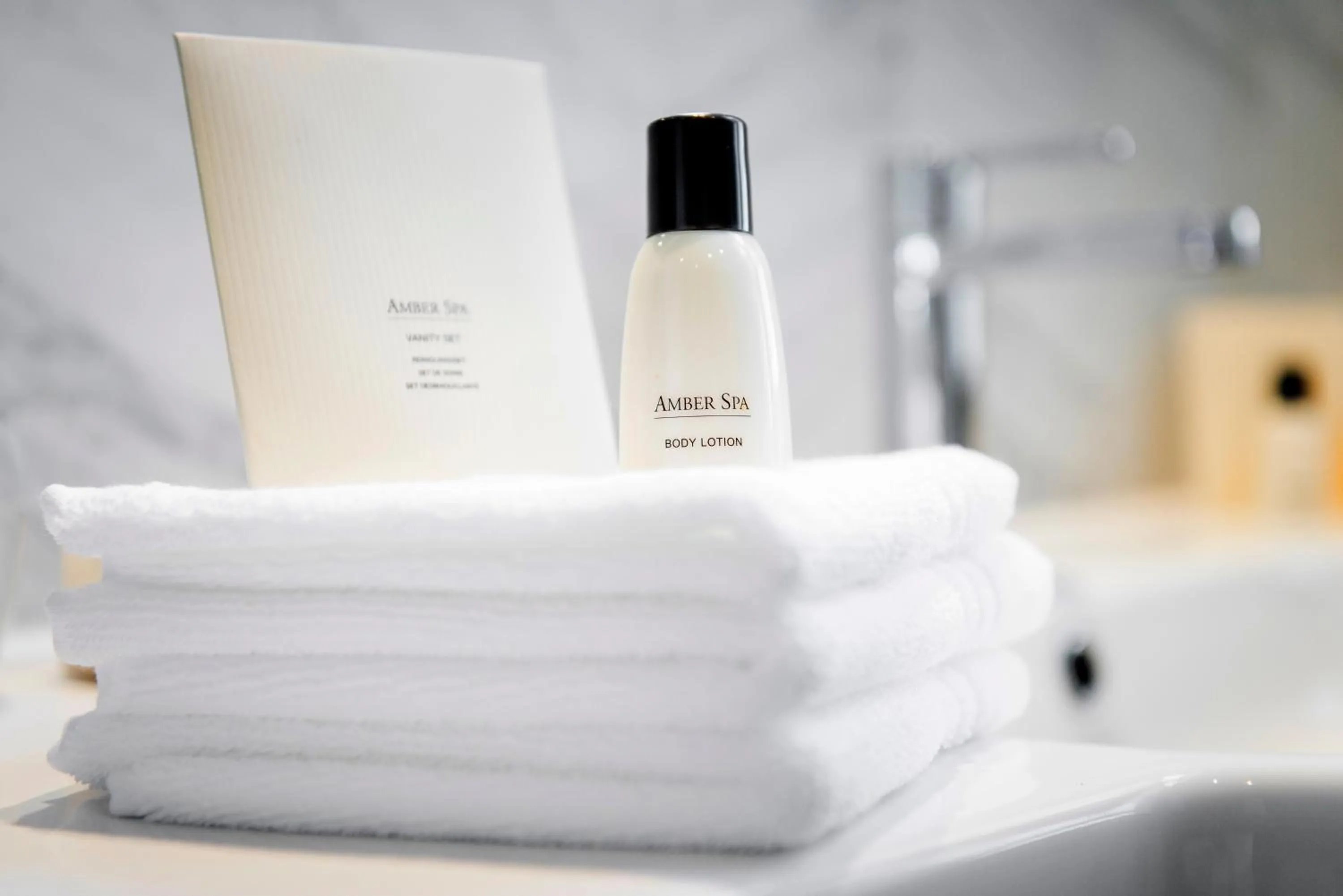 Bathroom in Hotel Ligaro - Jarnac