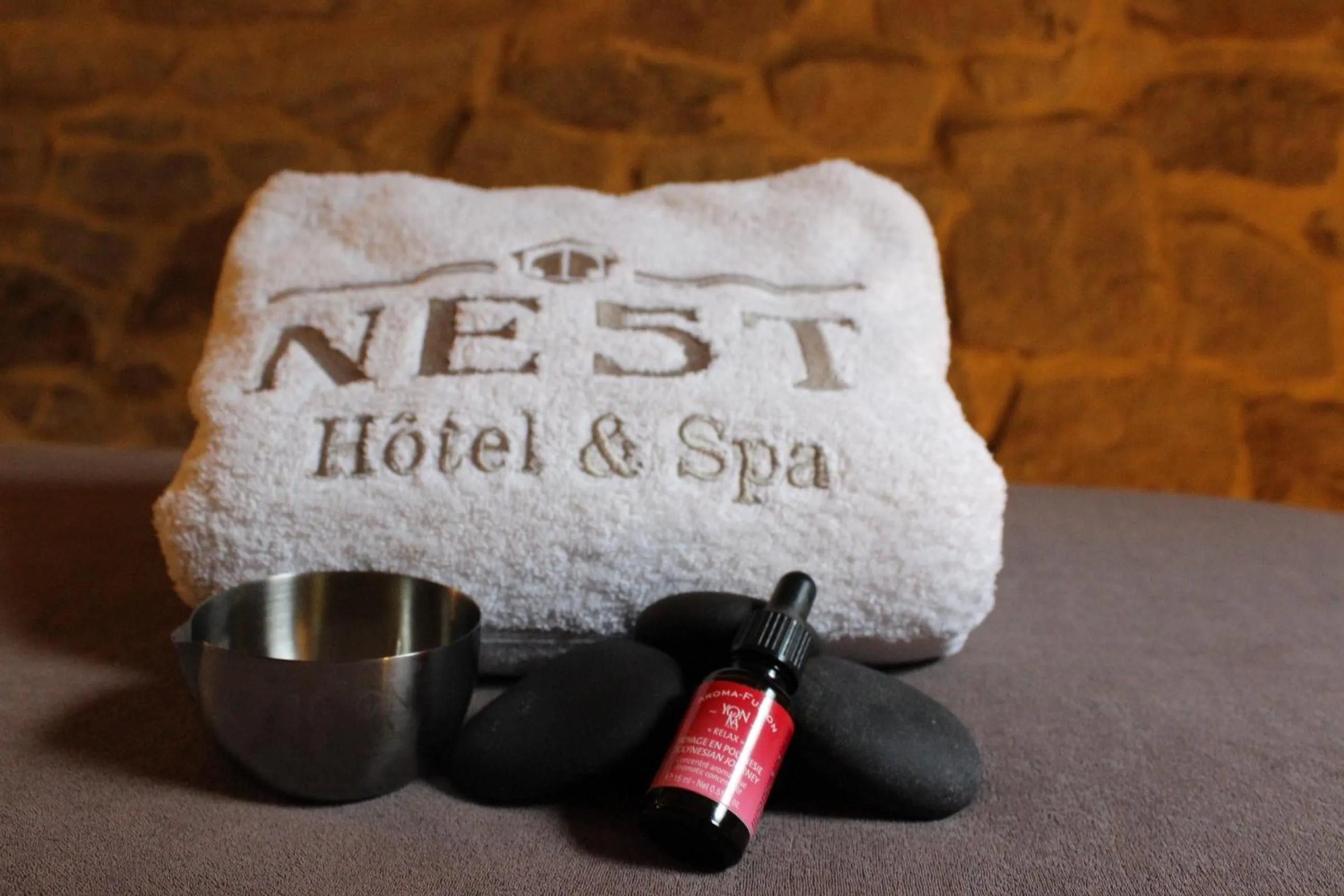 Massage in Ne5t Hotel & Spa