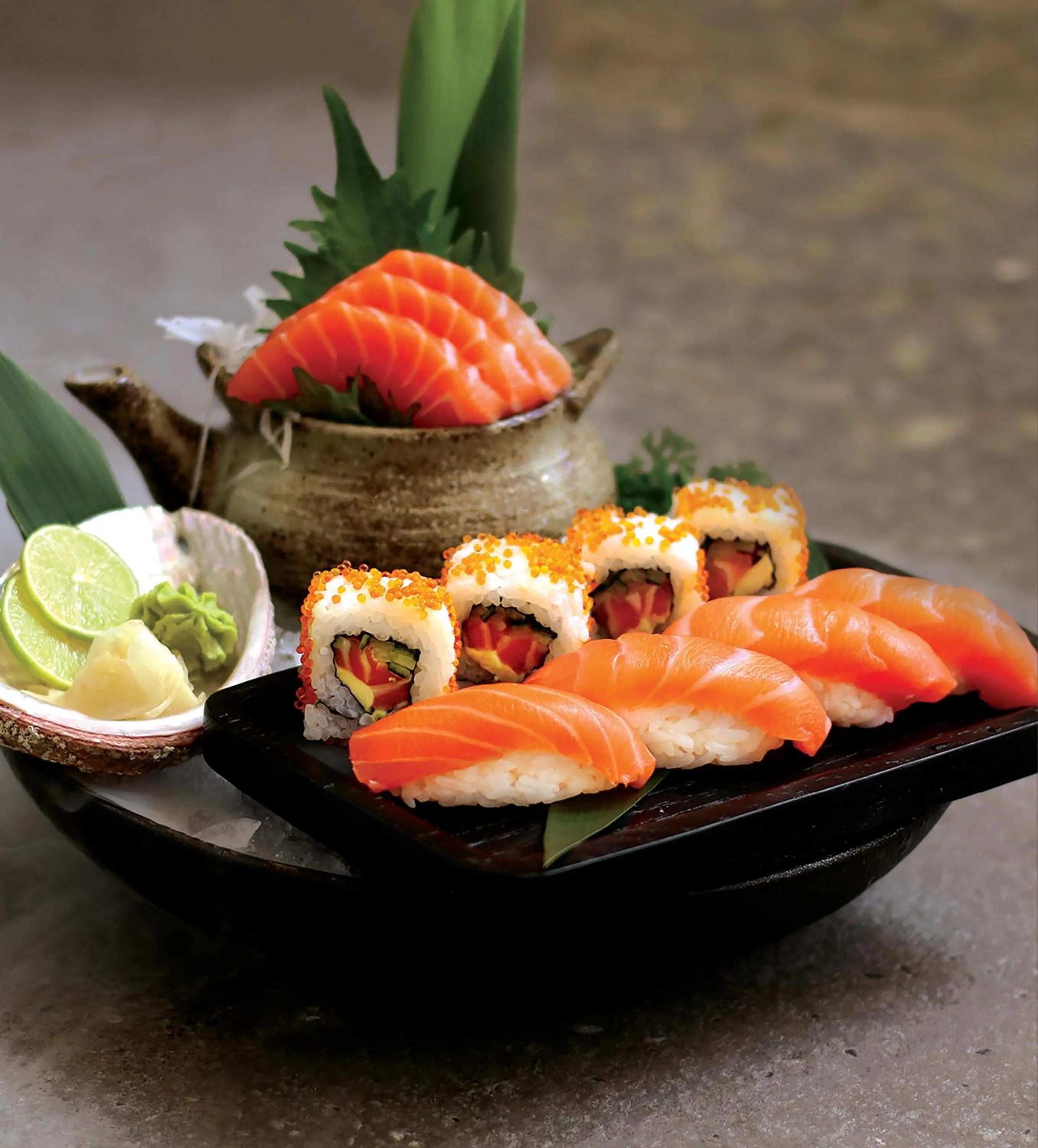 Restaurant/places to eat in Le Suffren Hotel & Marina