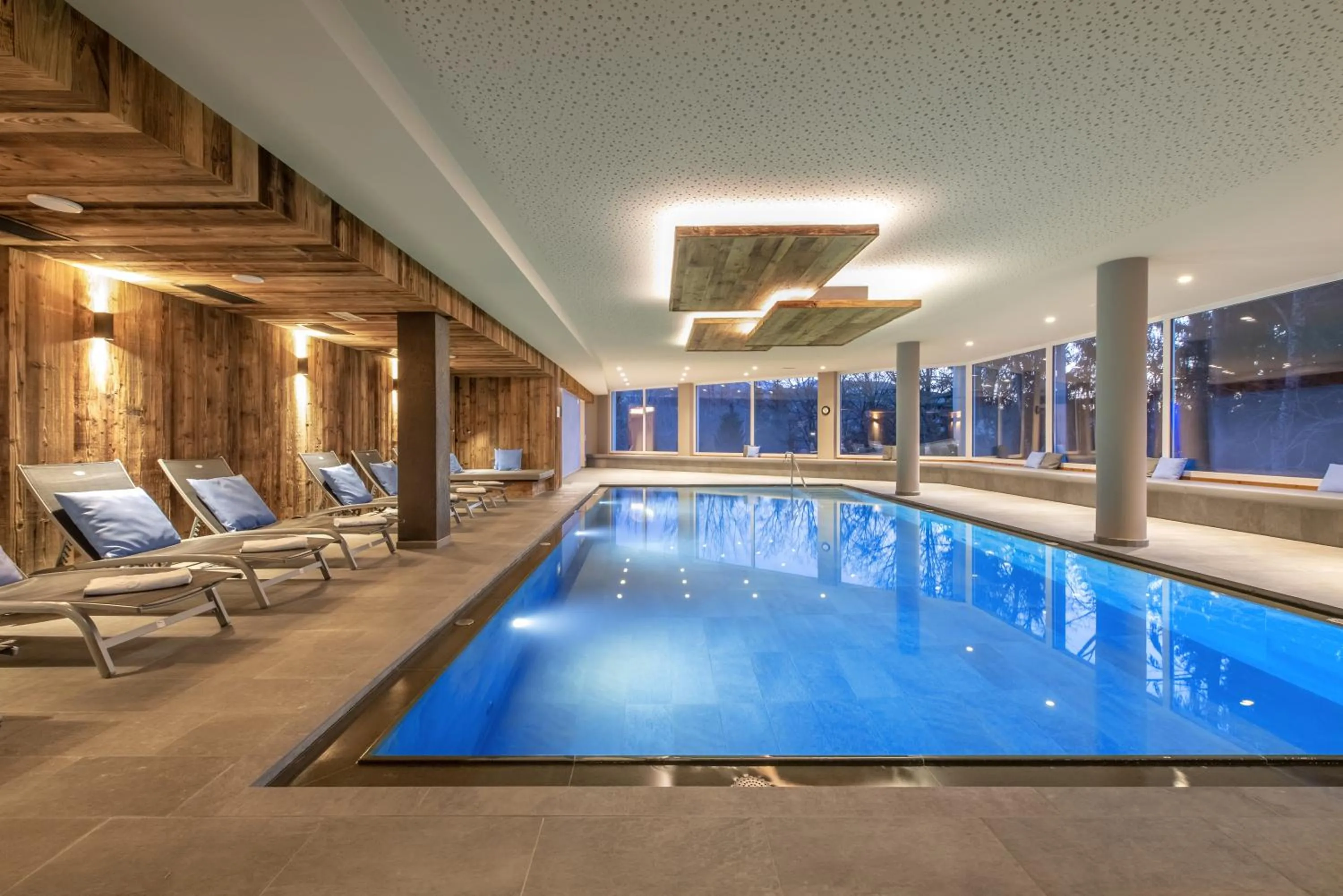 Swimming pool in Naturhotel Waldheim