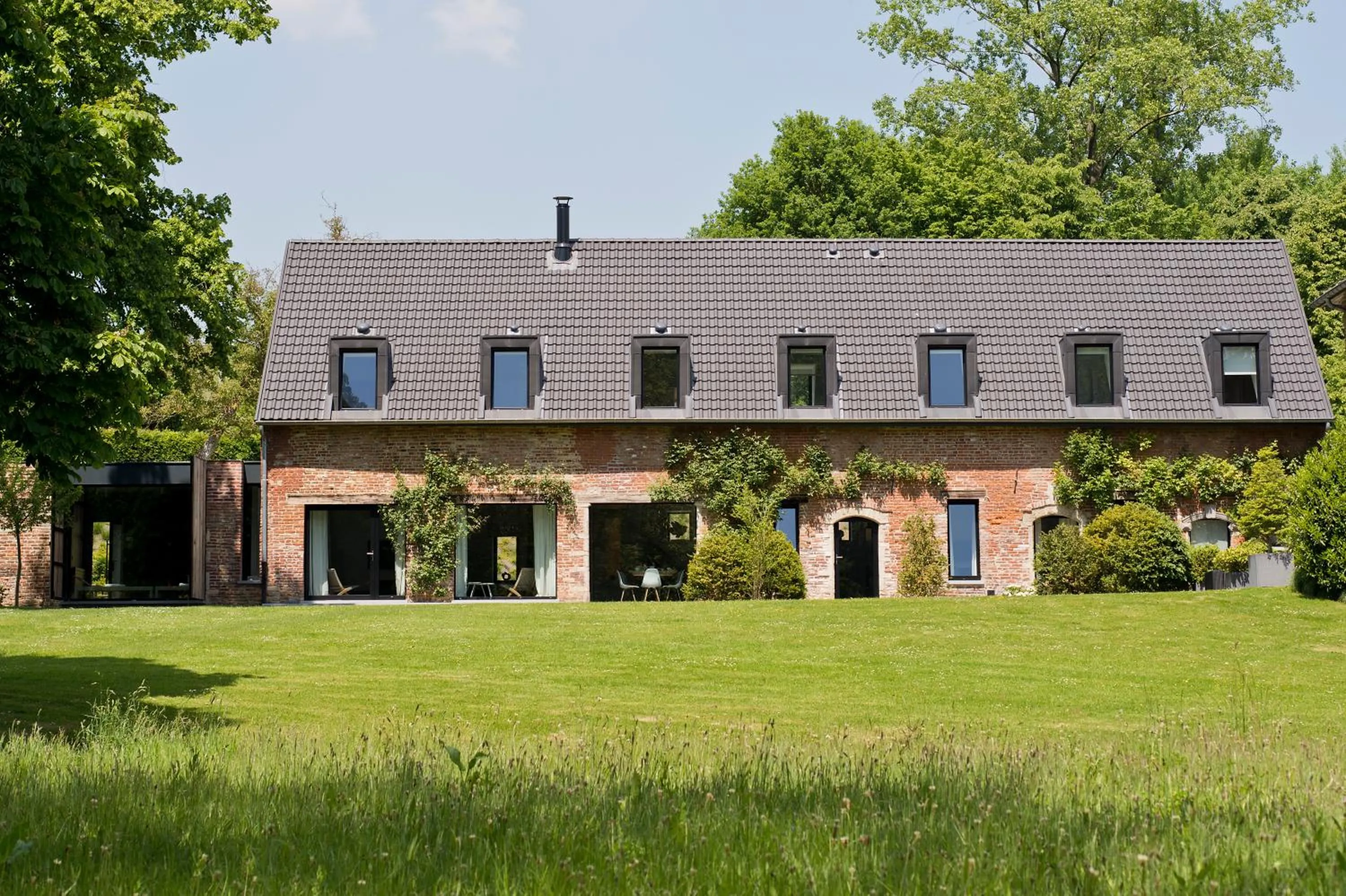 Facade/entrance in B&B Park7 Wavre - Leuven