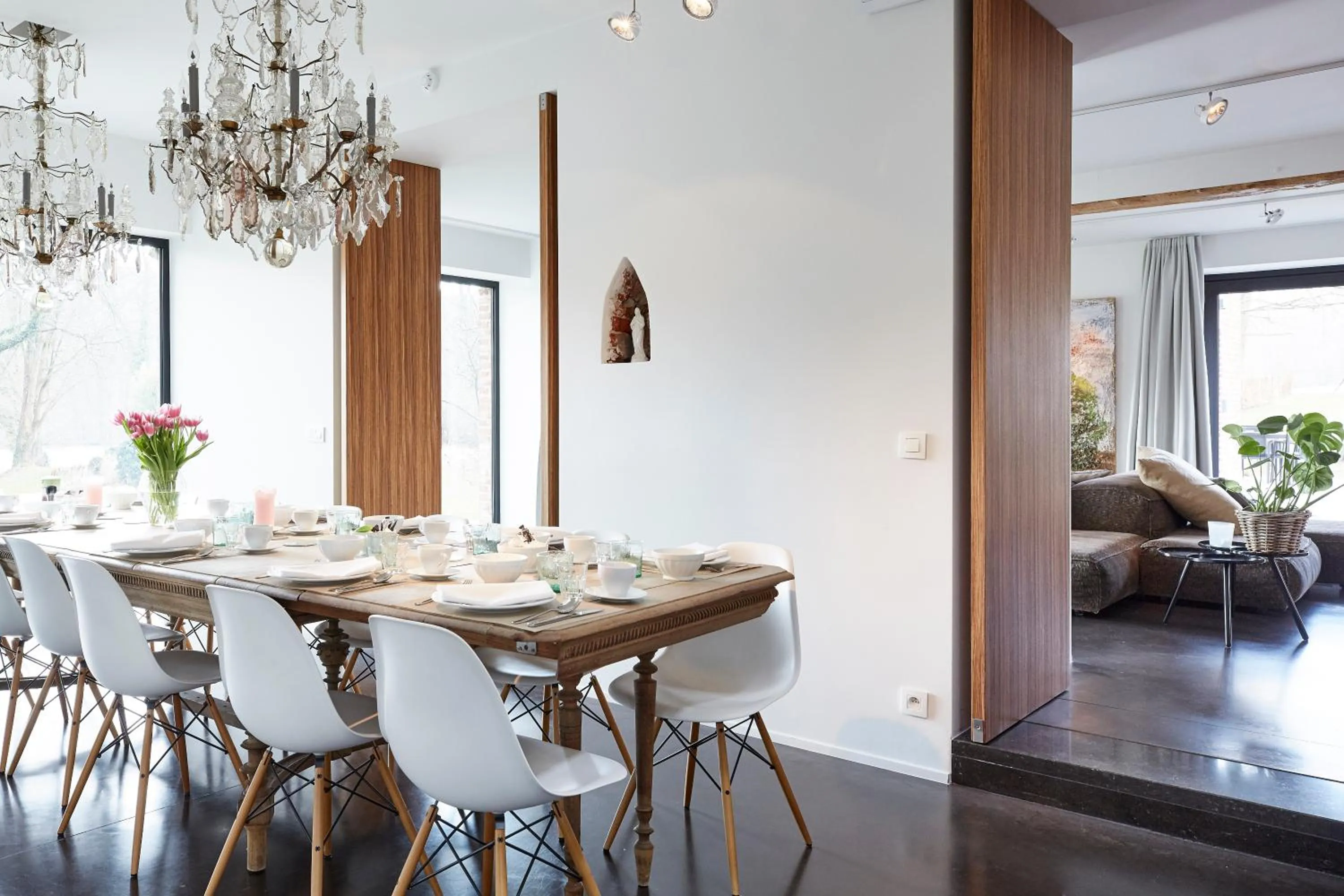 Communal lounge/ TV room in B&B Park7 Wavre - Leuven