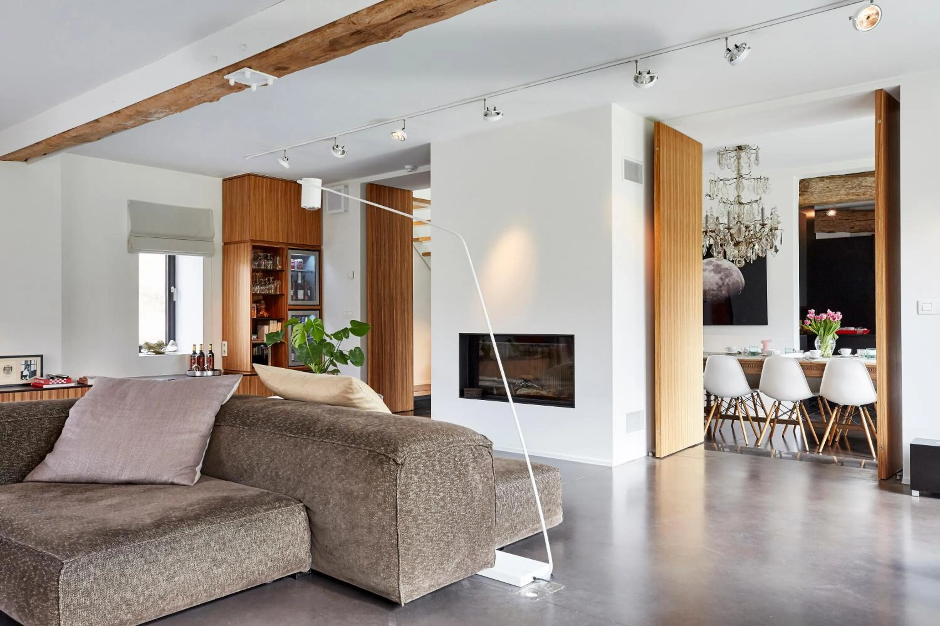 Communal lounge/ TV room in B&B Park7 Wavre - Leuven