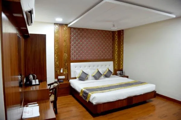 Bed in Hotel Simran Pride, Raipur
