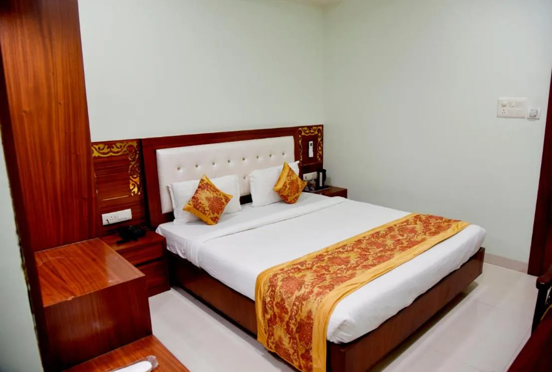 Bed in Hotel Simran Pride, Raipur