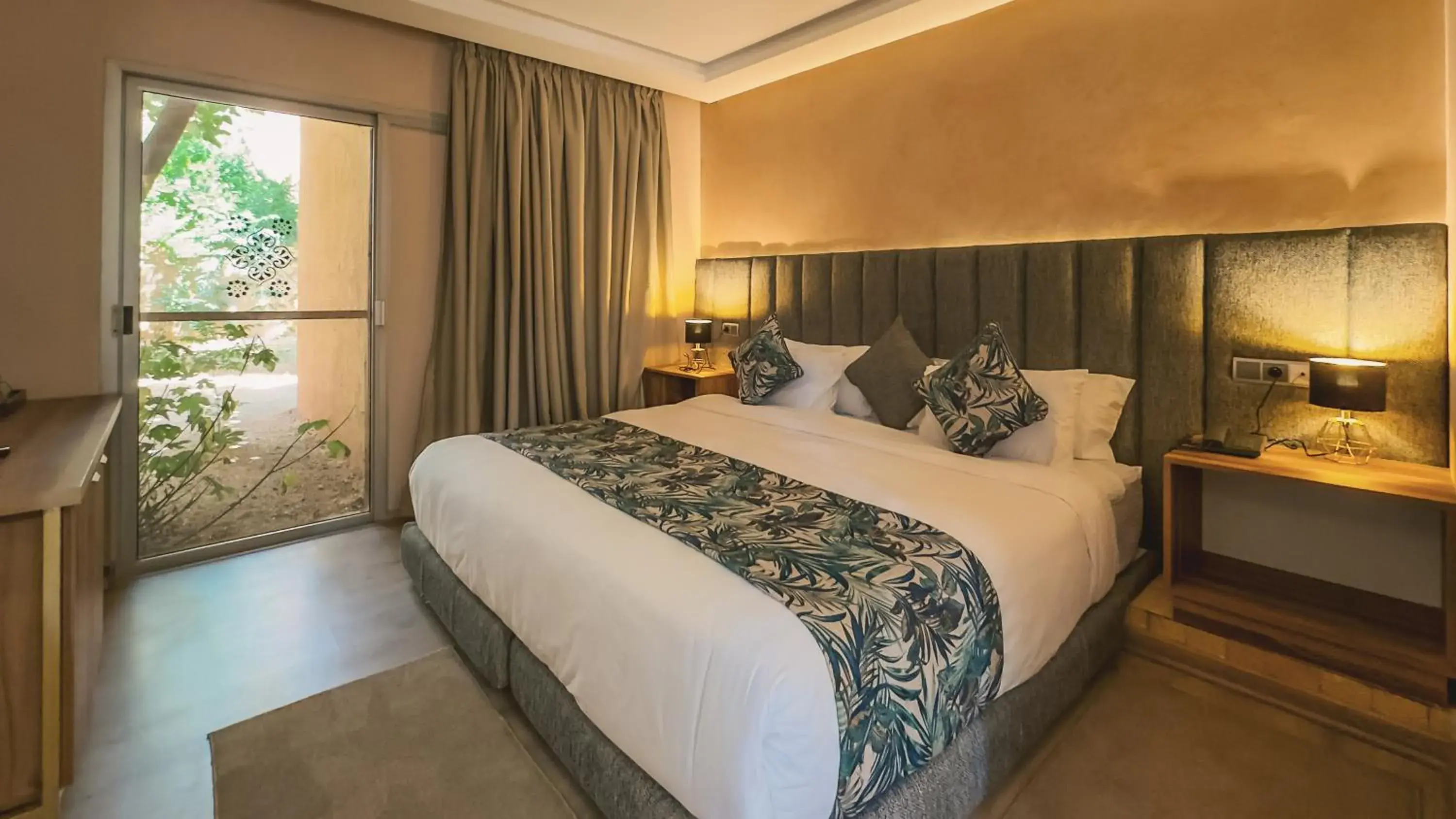 Suite in RS Hotel Karam Palace Suite in RS Hotel Karam Palace