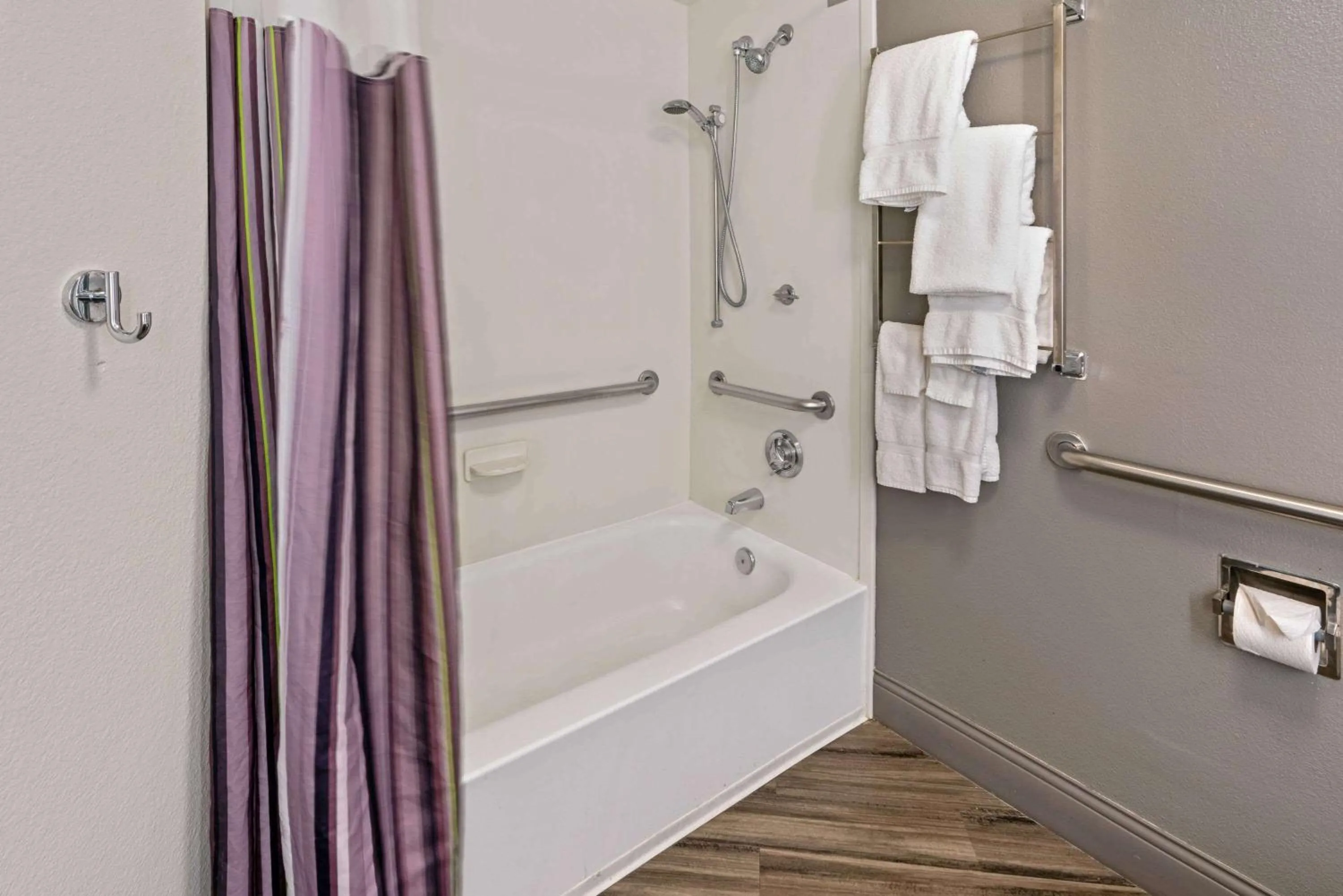 Bathroom in La Quinta by Wyndham Phoenix Scottsdale