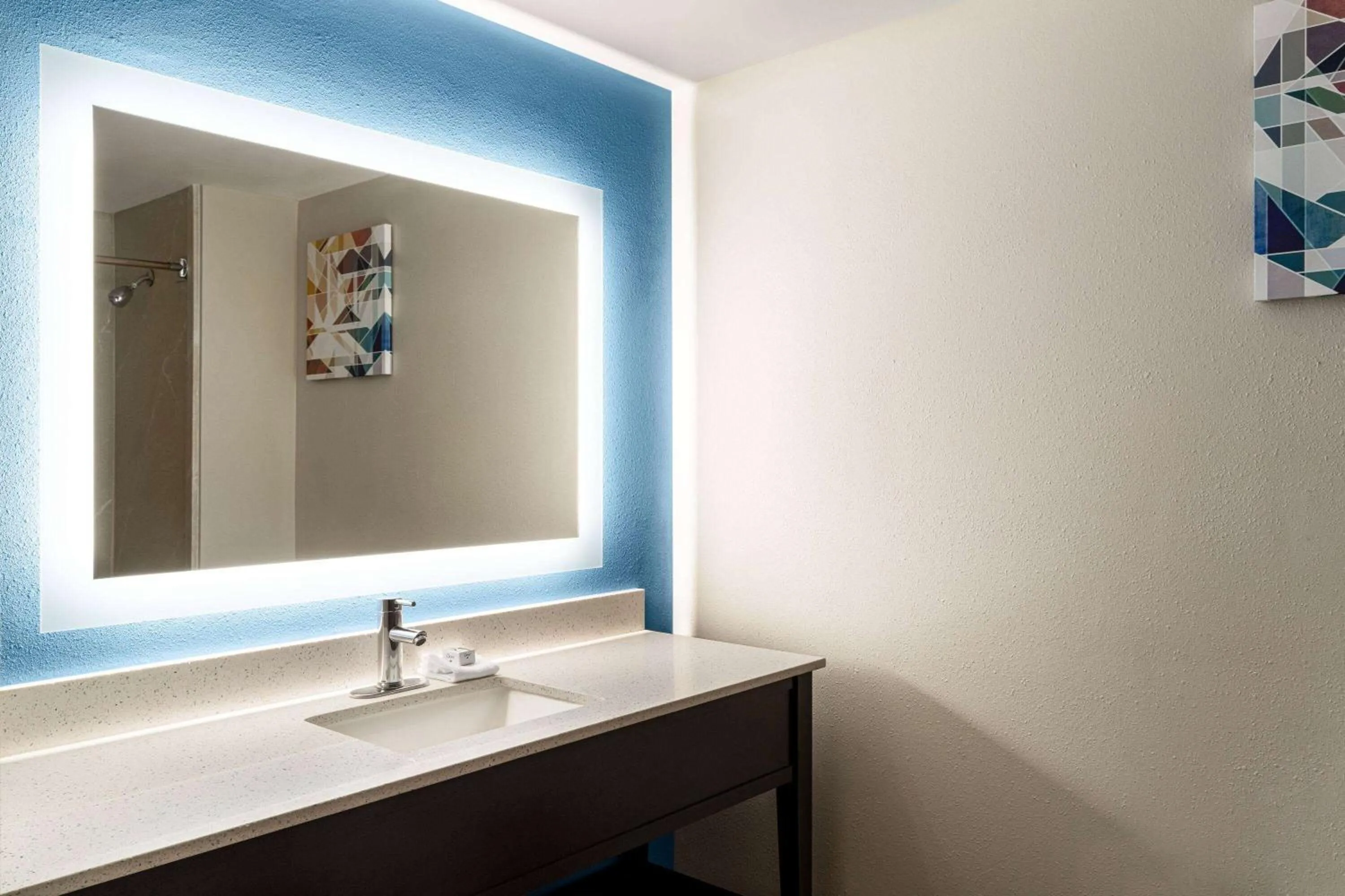 Bathroom in La Quinta by Wyndham Madison American Center