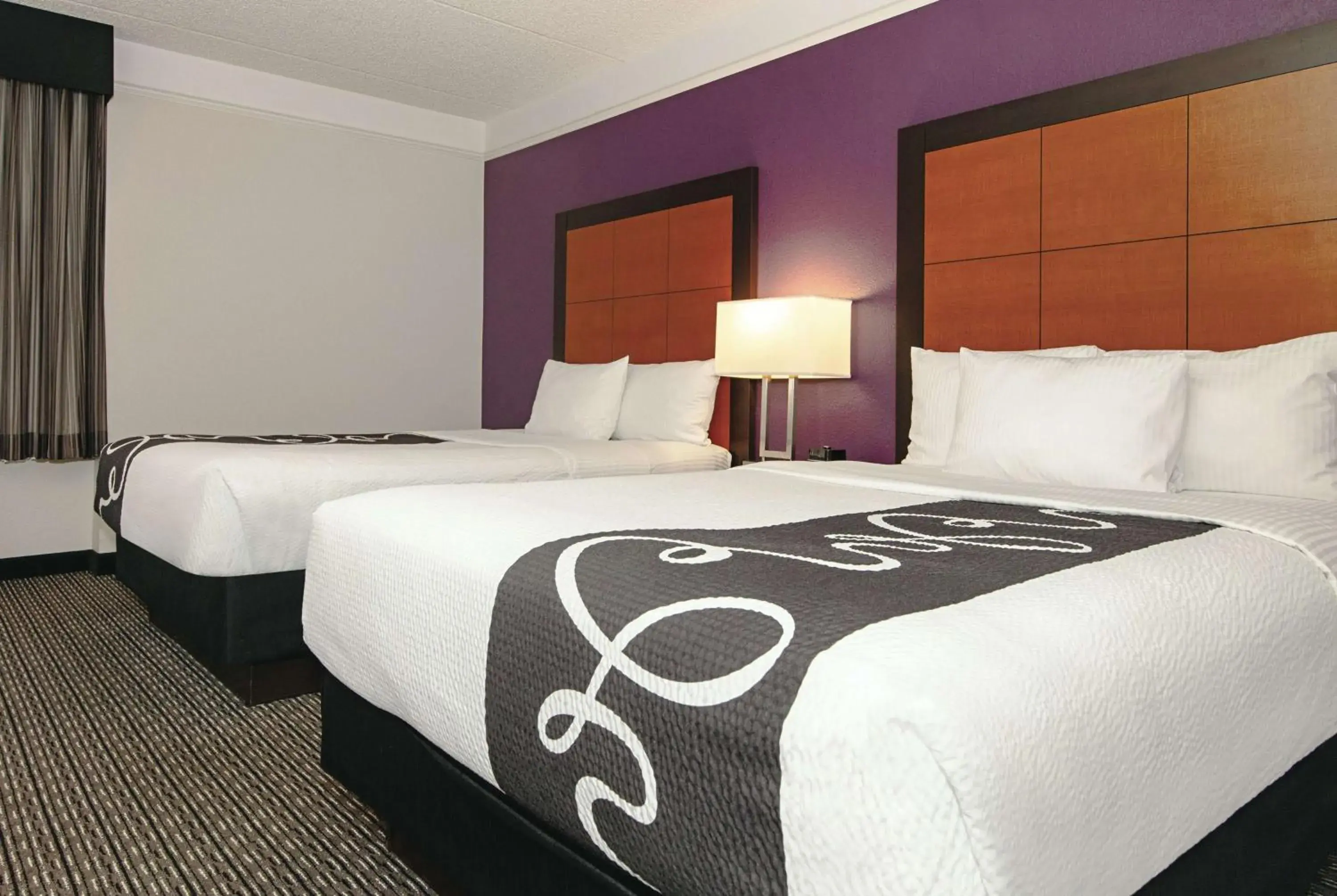 Double Room with Two Double Beds and Mobility/Hearing Impaired Access - Non-Smoking in La Quinta Inn & Suites by Wyndham Ontario Airport Double Room with Two Double Beds and Mobility/Hearing Impaired Access - Non-Smoking in La Quinta Inn & Suites by Wyndham Ontario Airport