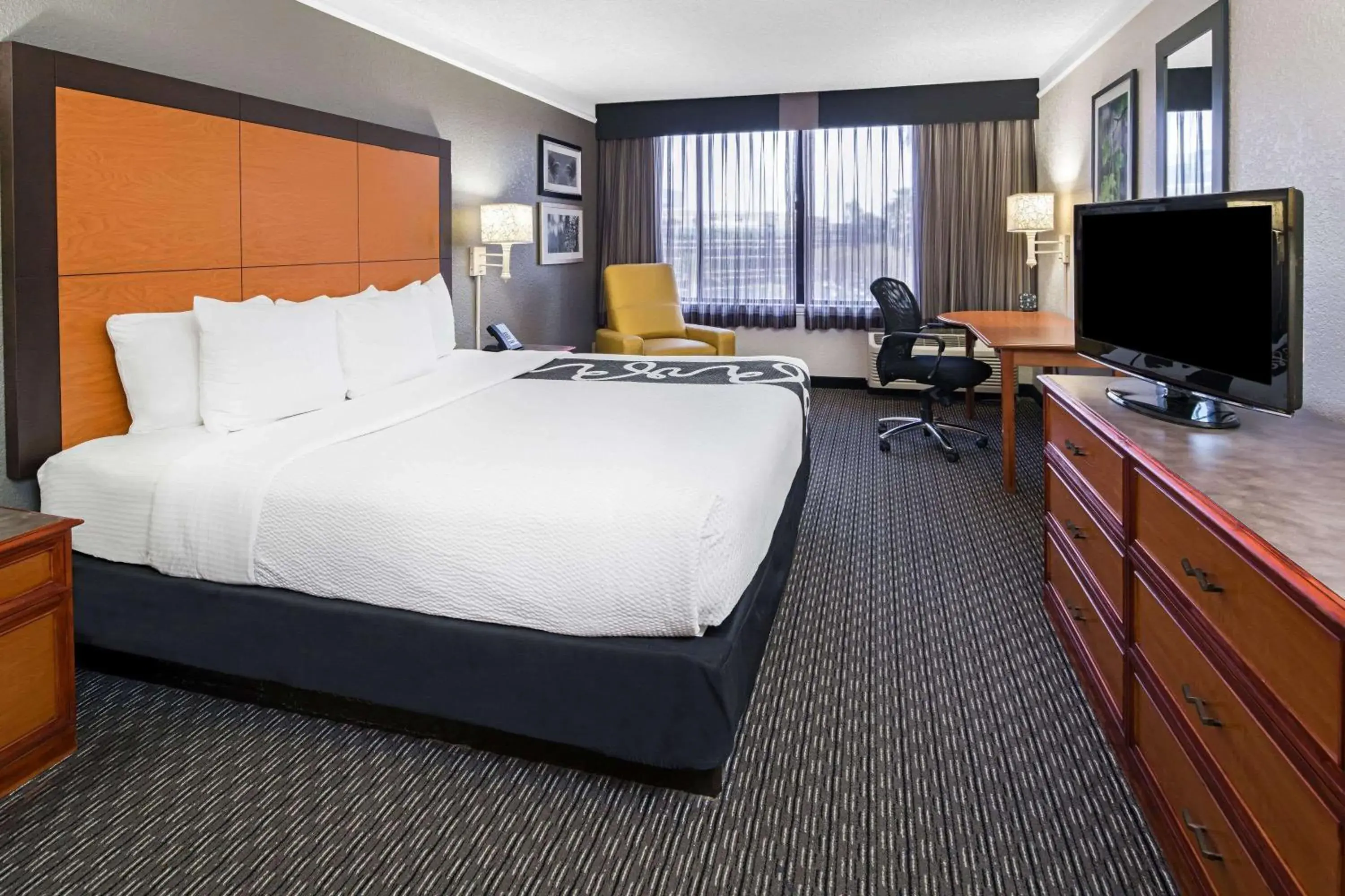 King Room in La Quinta by Wyndham Buena Park King Room in La Quinta by Wyndham Buena Park