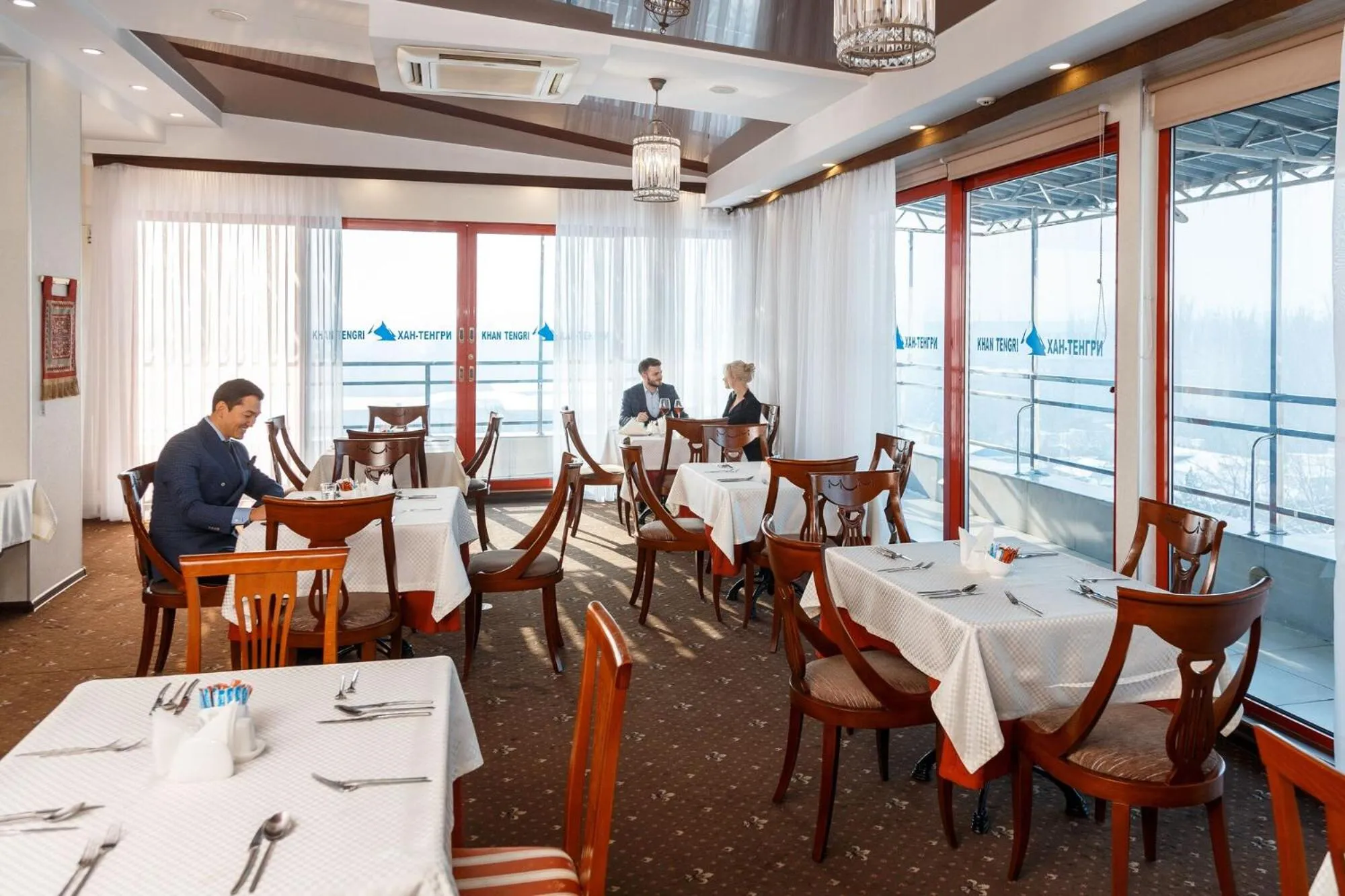 Restaurant/places to eat in Smart Hotel Bishkek