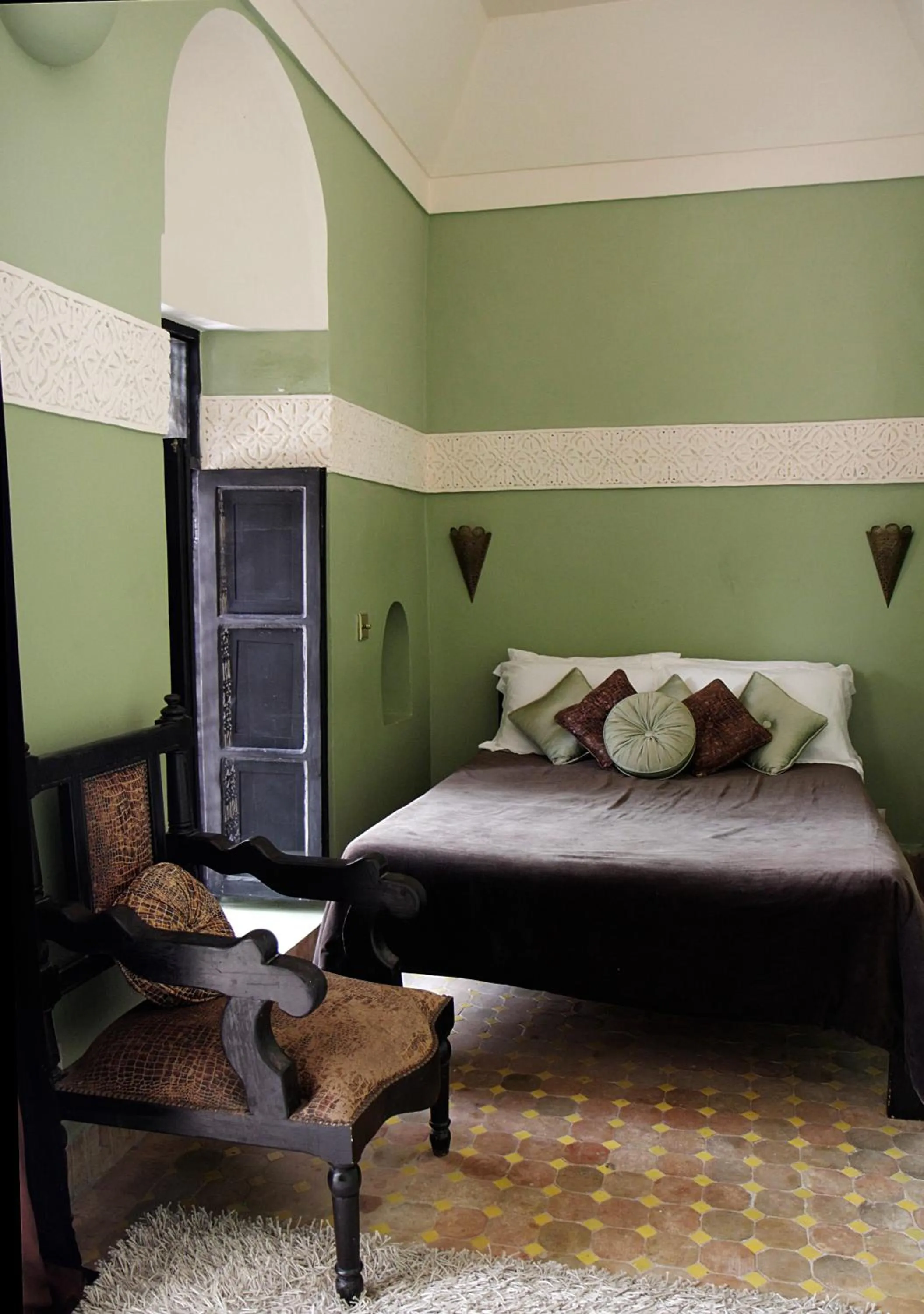 Decorative detail, Bed in Riad Dar Jaguar