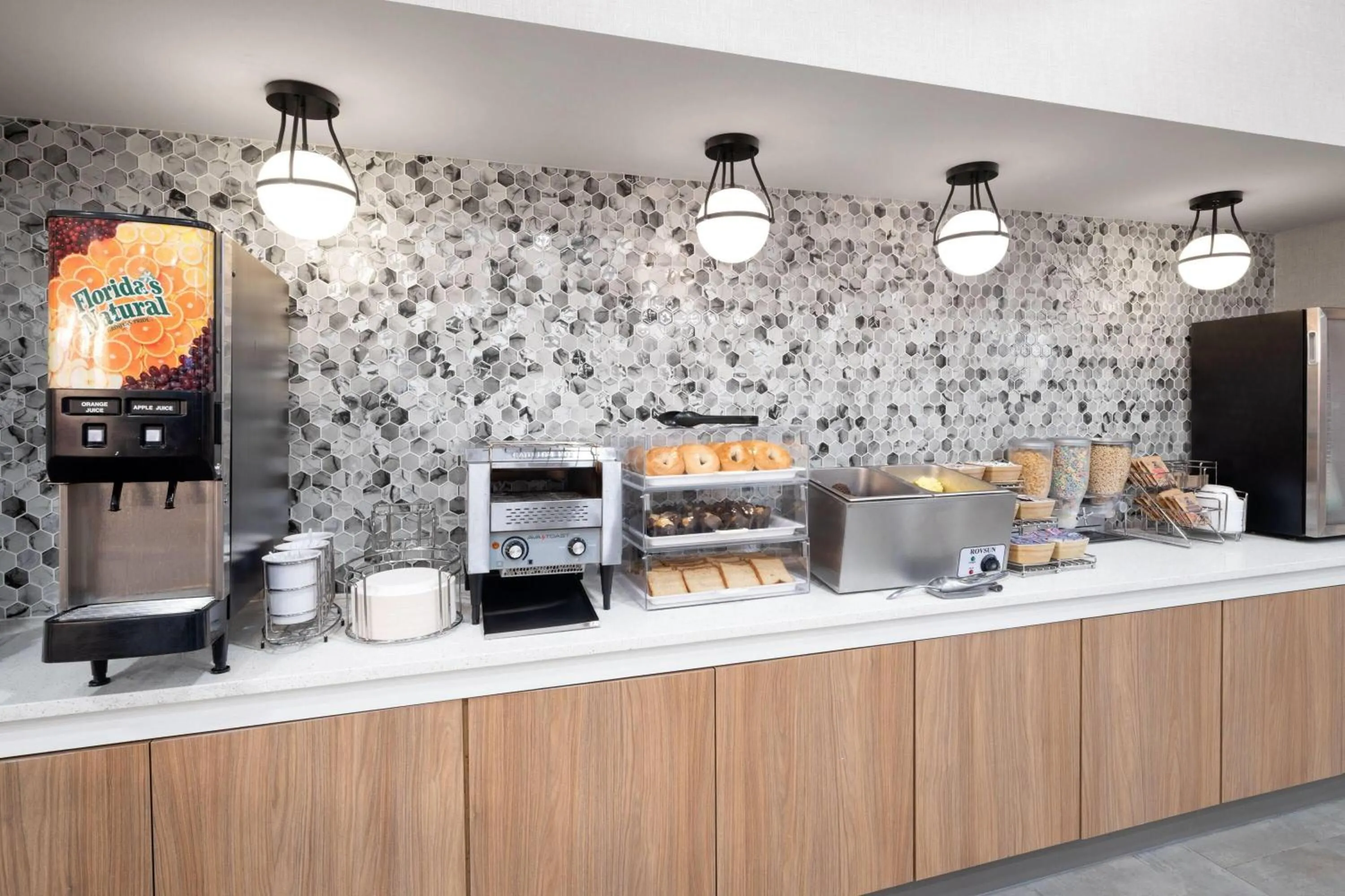 Breakfast in La Quinta by Wyndham Raleigh Cary