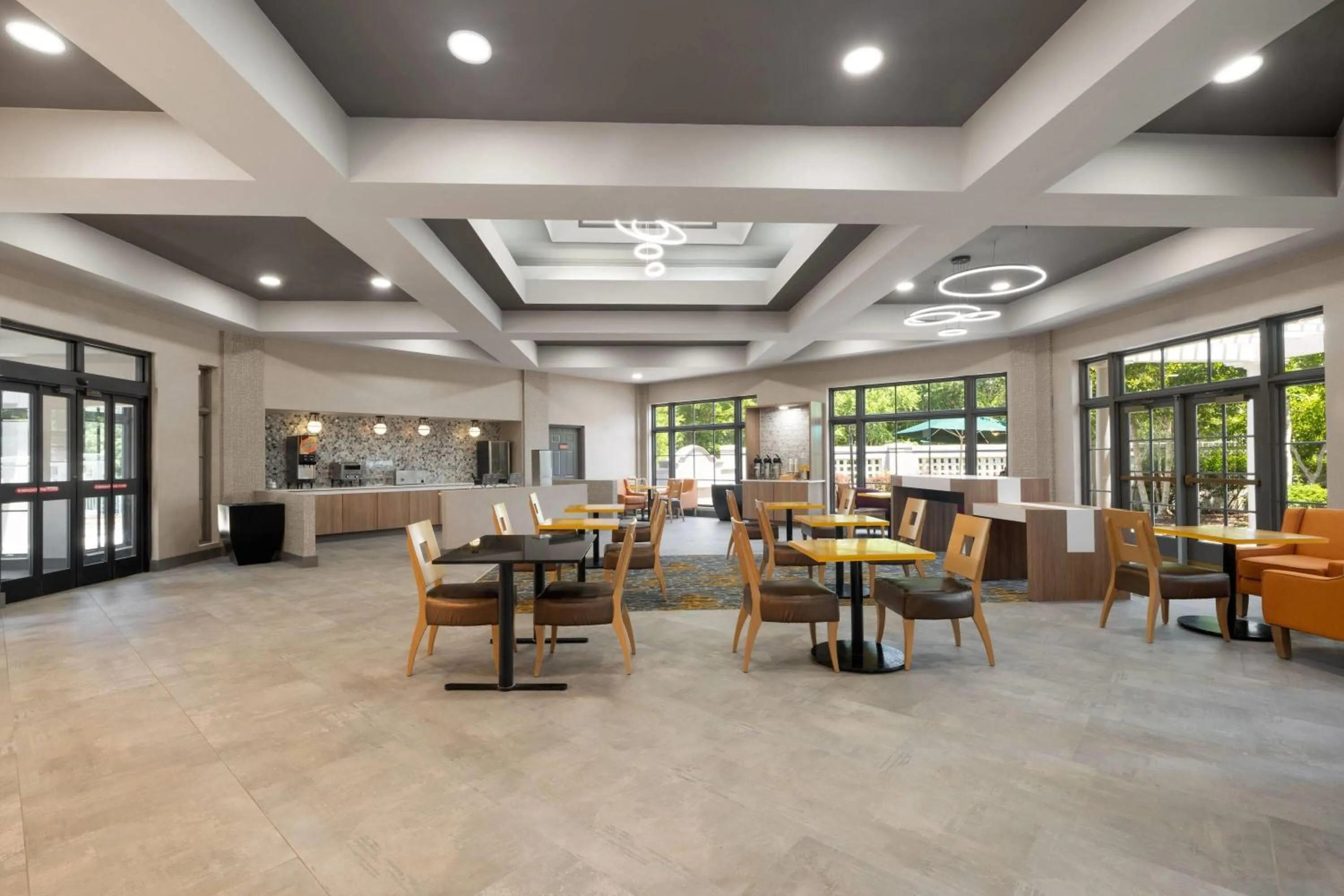 Lobby or reception in La Quinta by Wyndham Raleigh Cary
