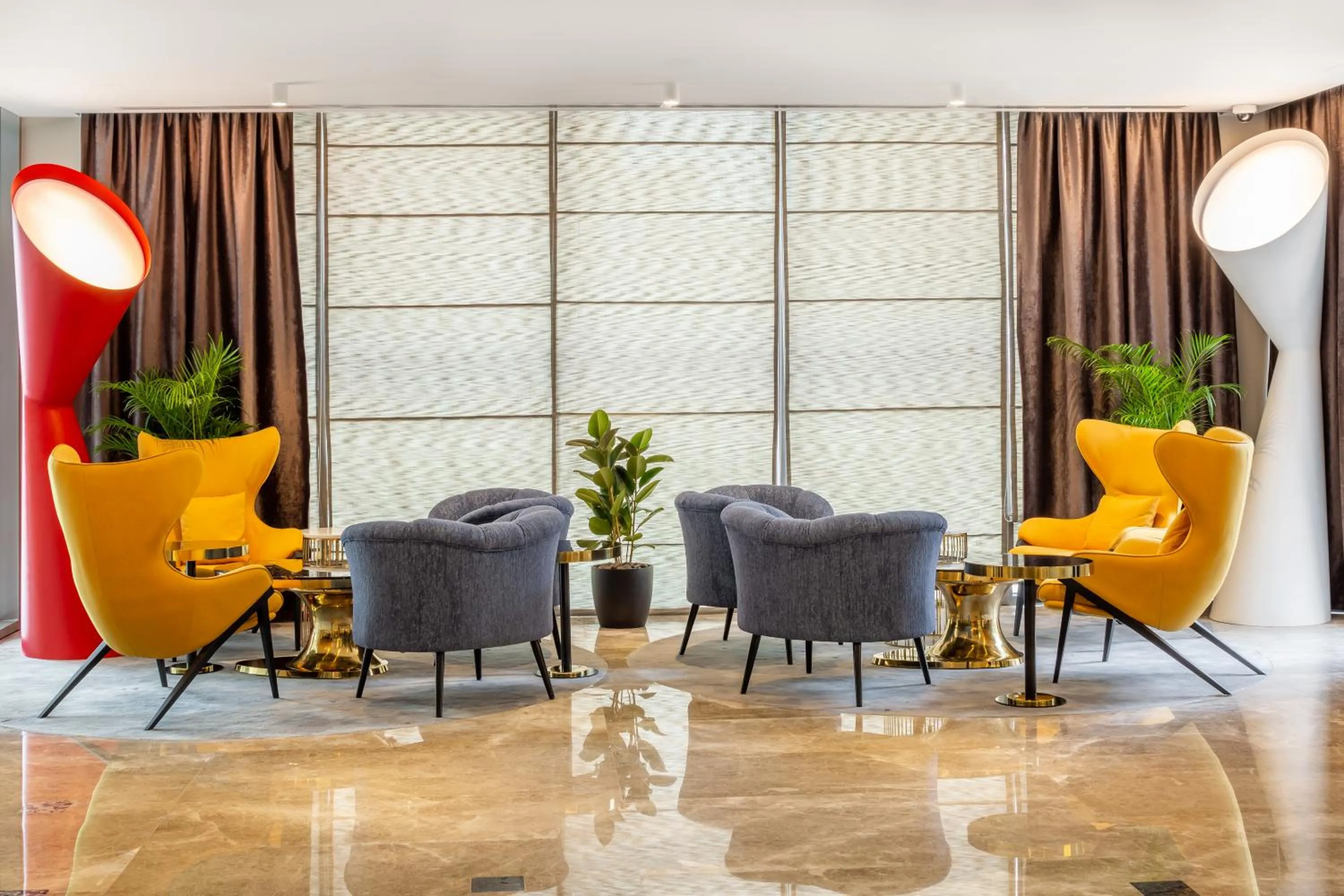 Lobby or reception in Mercure Dubai Barsha Heights Hotel Suites And Apartments