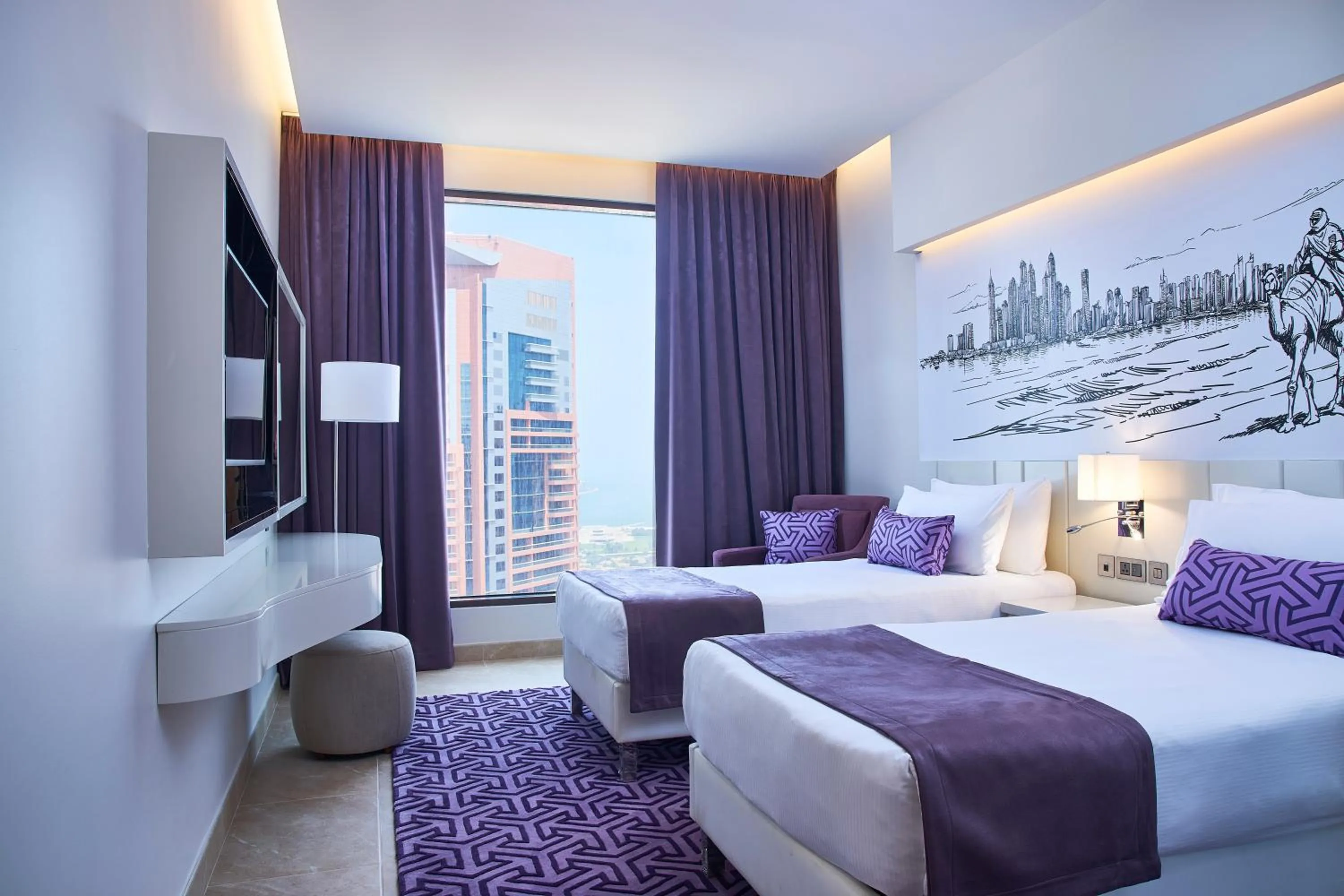 Day, Bed in Mercure Dubai Barsha Heights Hotel Suites And Apartments