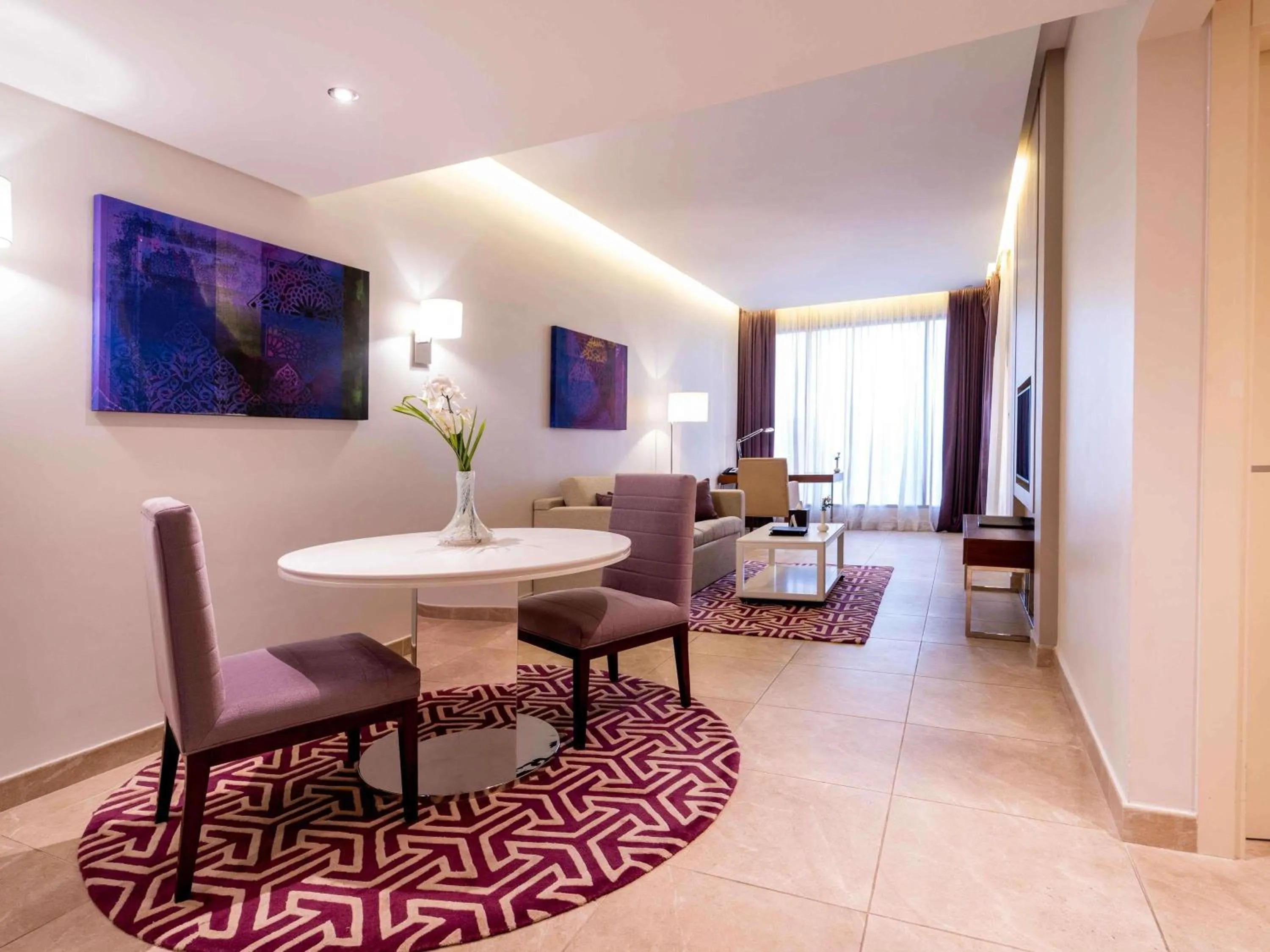 Bedroom in Mercure Dubai Barsha Heights Hotel Suites And Apartments