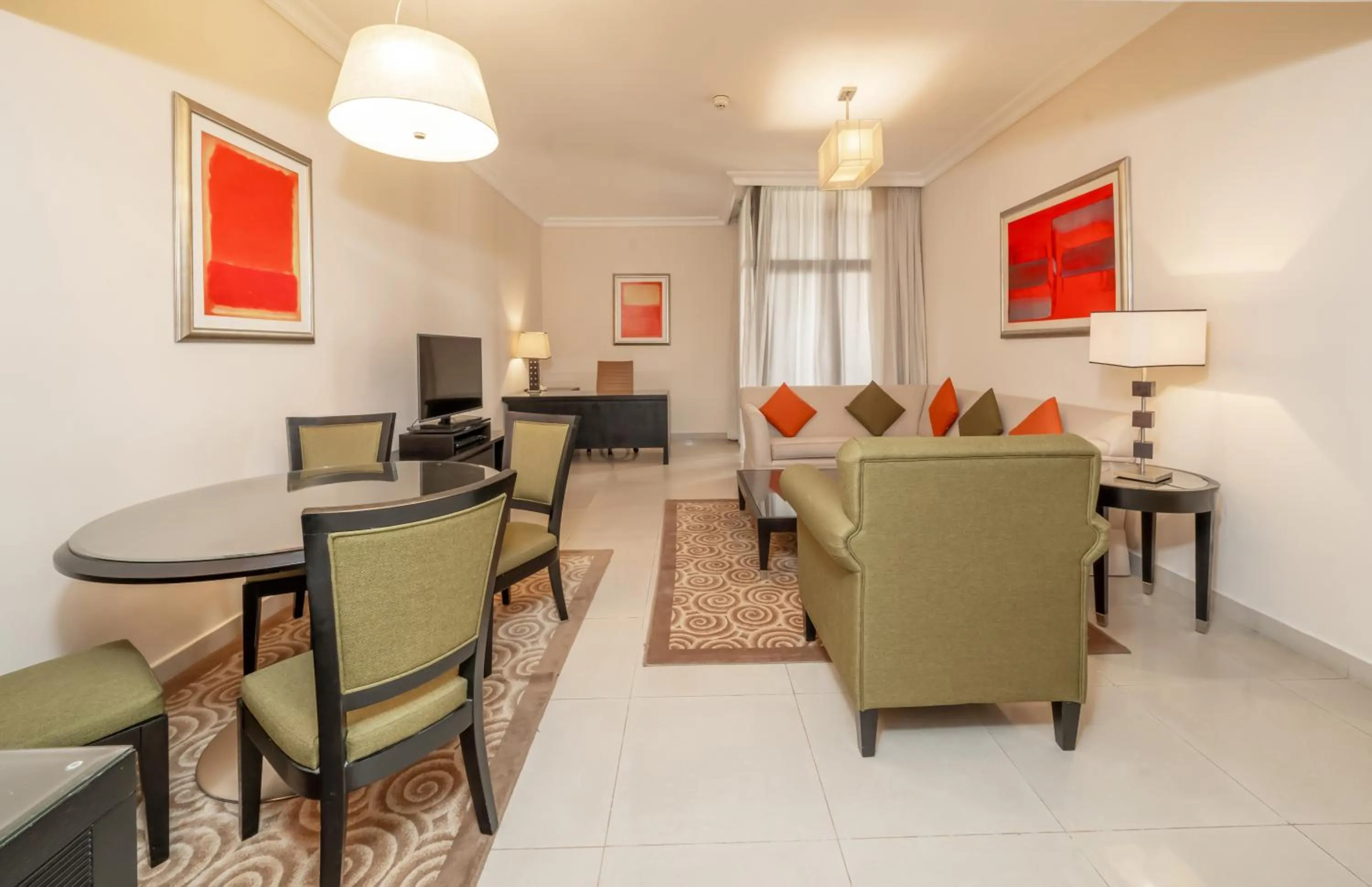 Living room in Mercure Dubai Barsha Heights Hotel Suites And Apartments