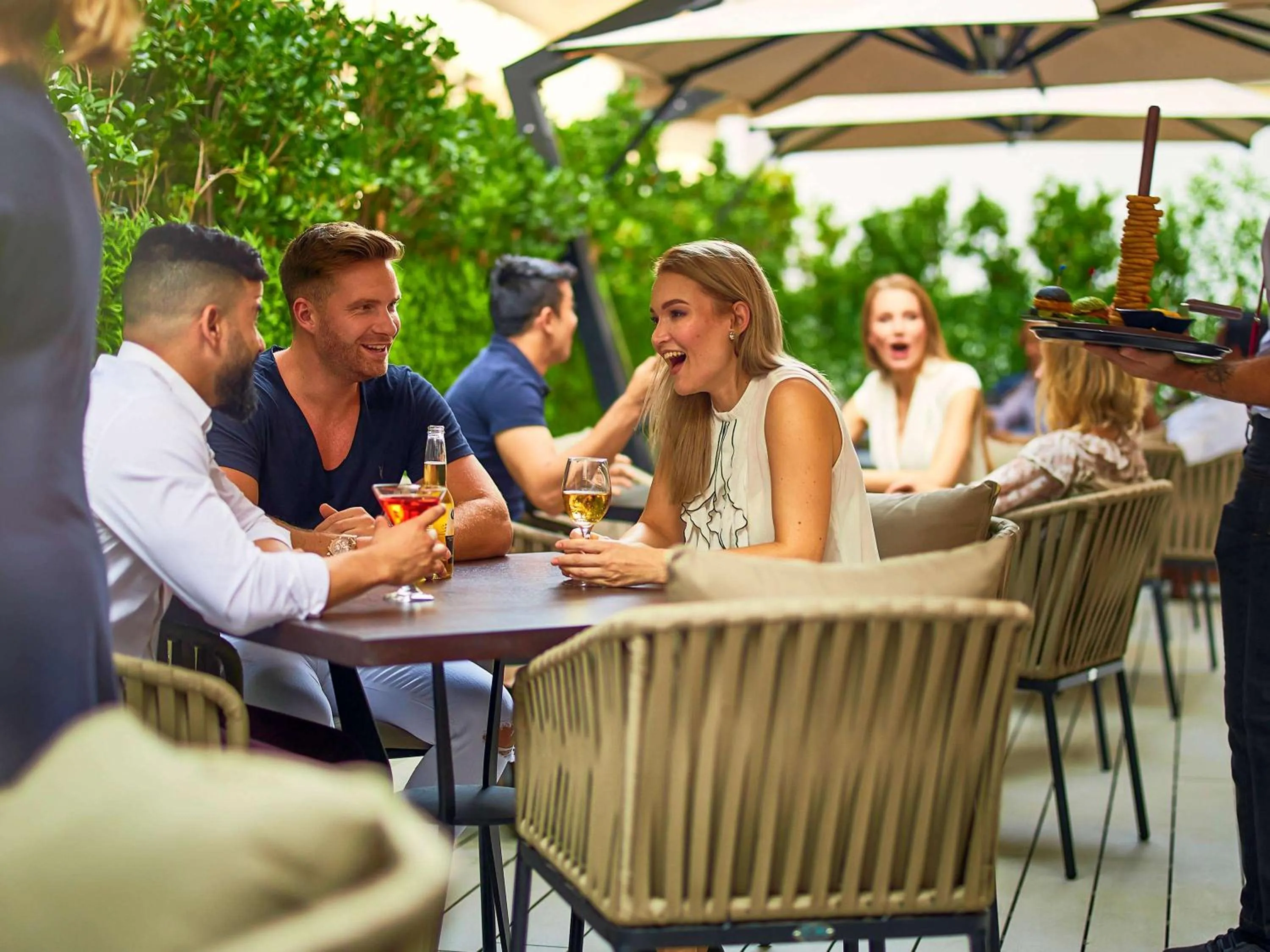 Restaurant/places to eat in Mercure Dubai Barsha Heights Hotel Suites And Apartments