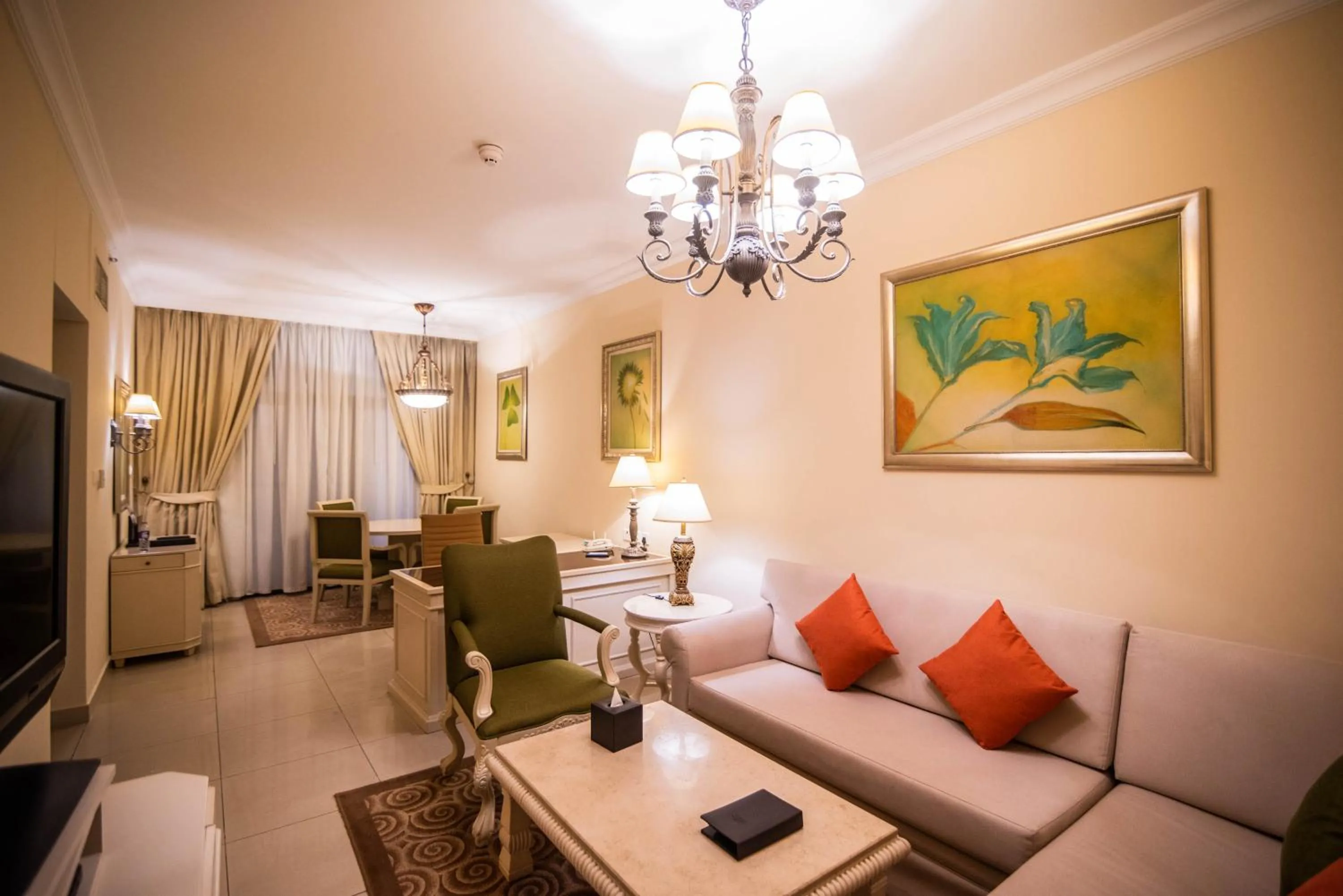 Living room in Mercure Dubai Barsha Heights Hotel Suites And Apartments