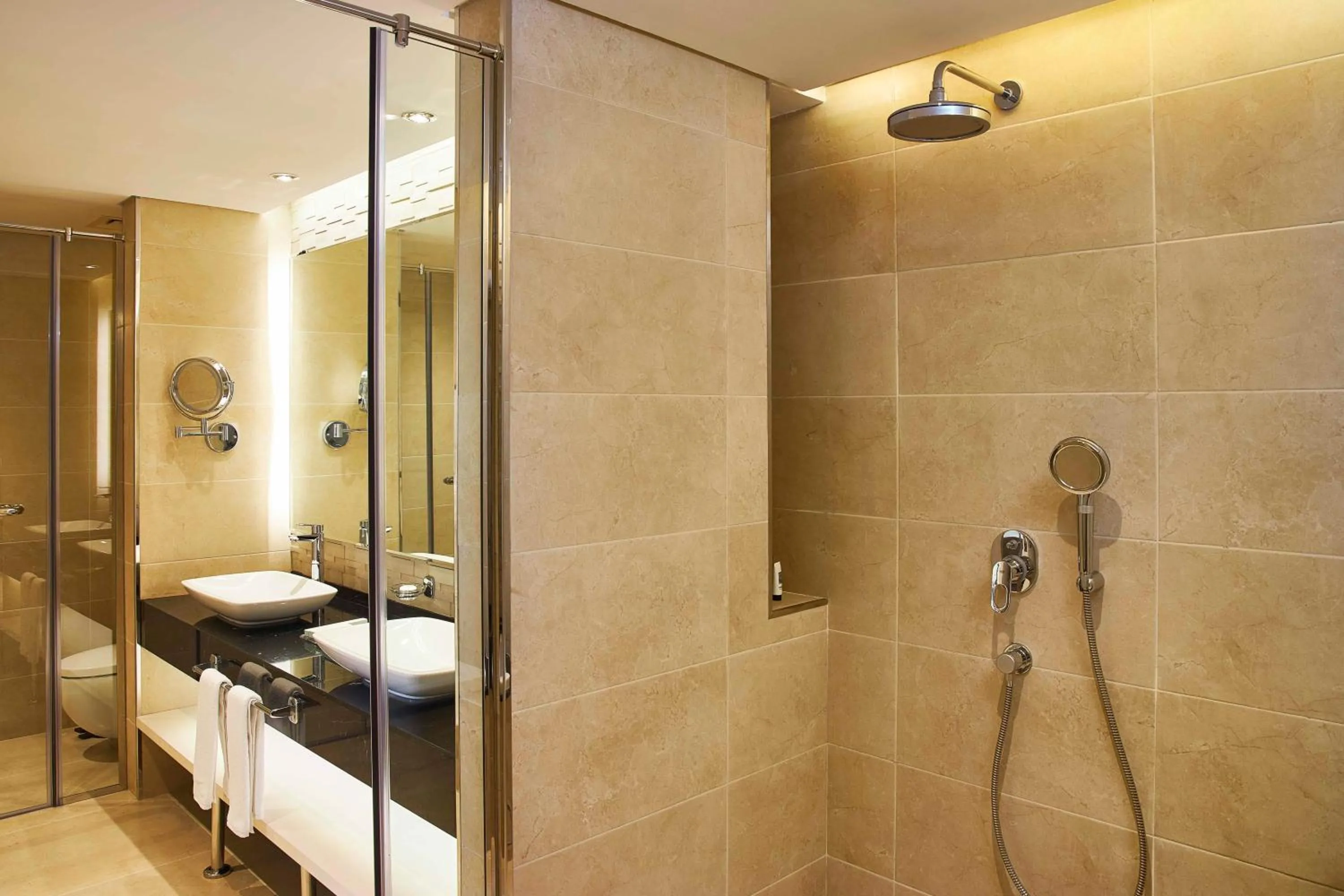 Bathroom in Mercure Dubai Barsha Heights Hotel Suites And Apartments