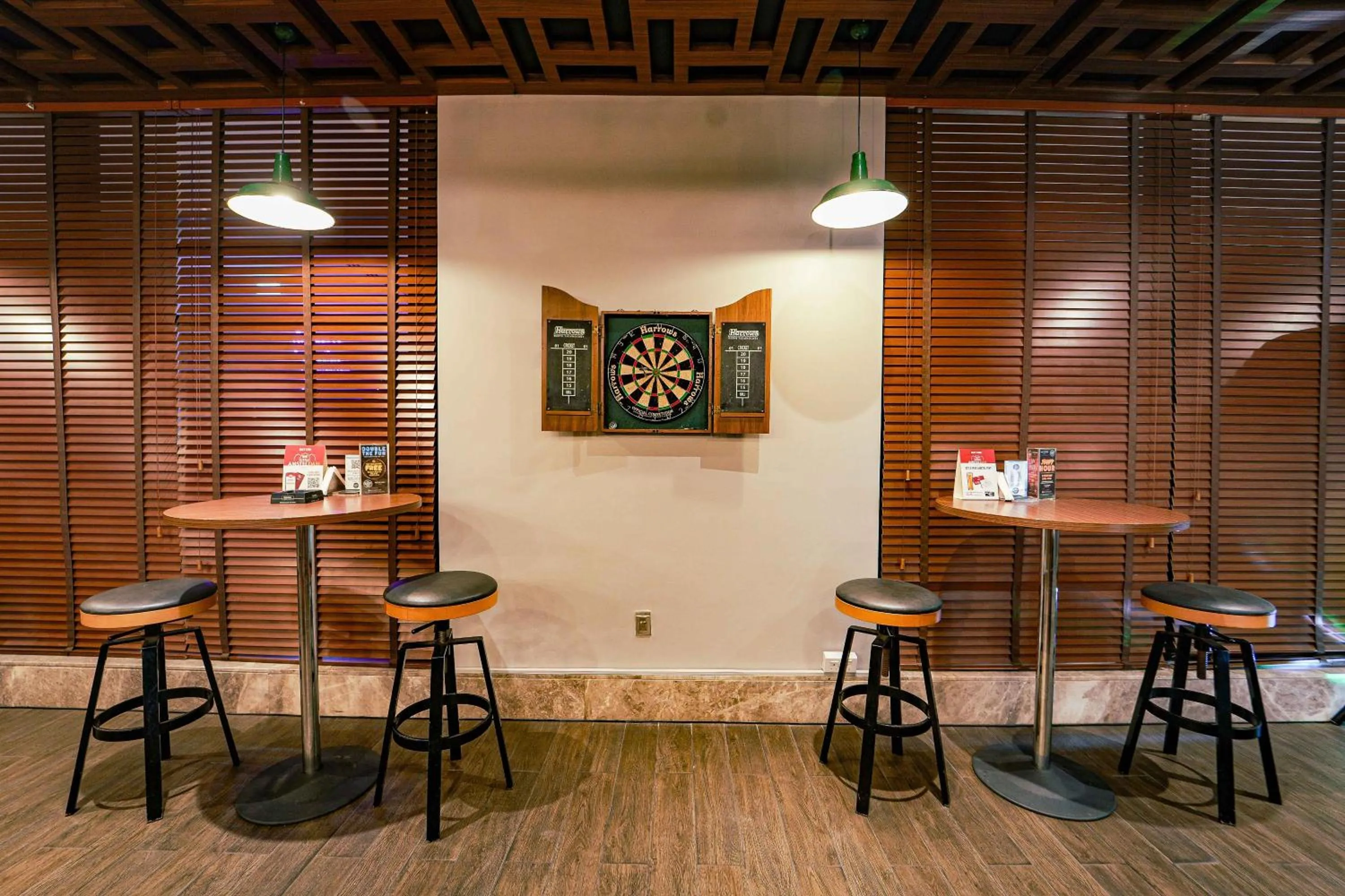 Lounge or bar in Mercure Dubai Barsha Heights Hotel Suites And Apartments