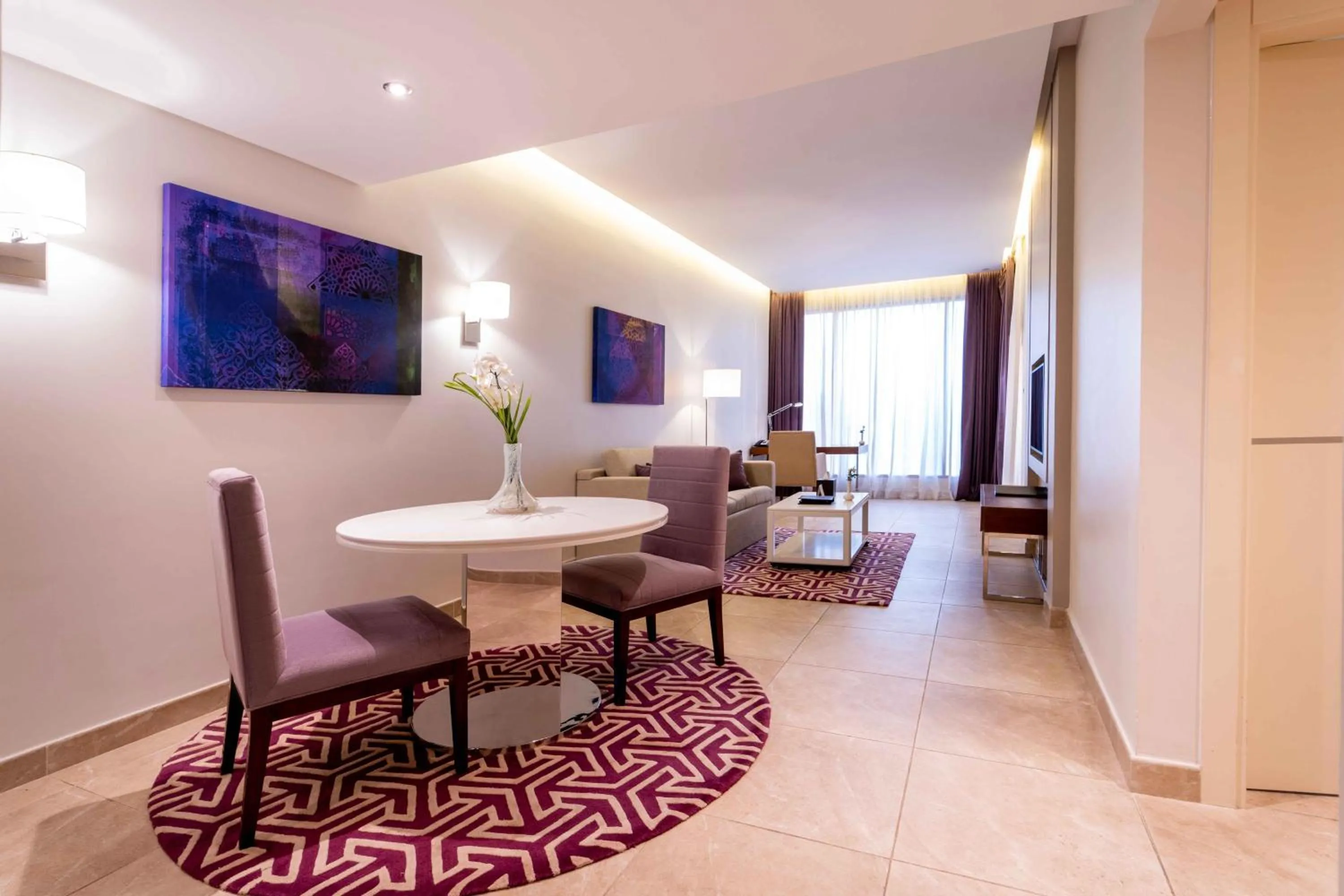 Living room in Mercure Dubai Barsha Heights Hotel Suites And Apartments