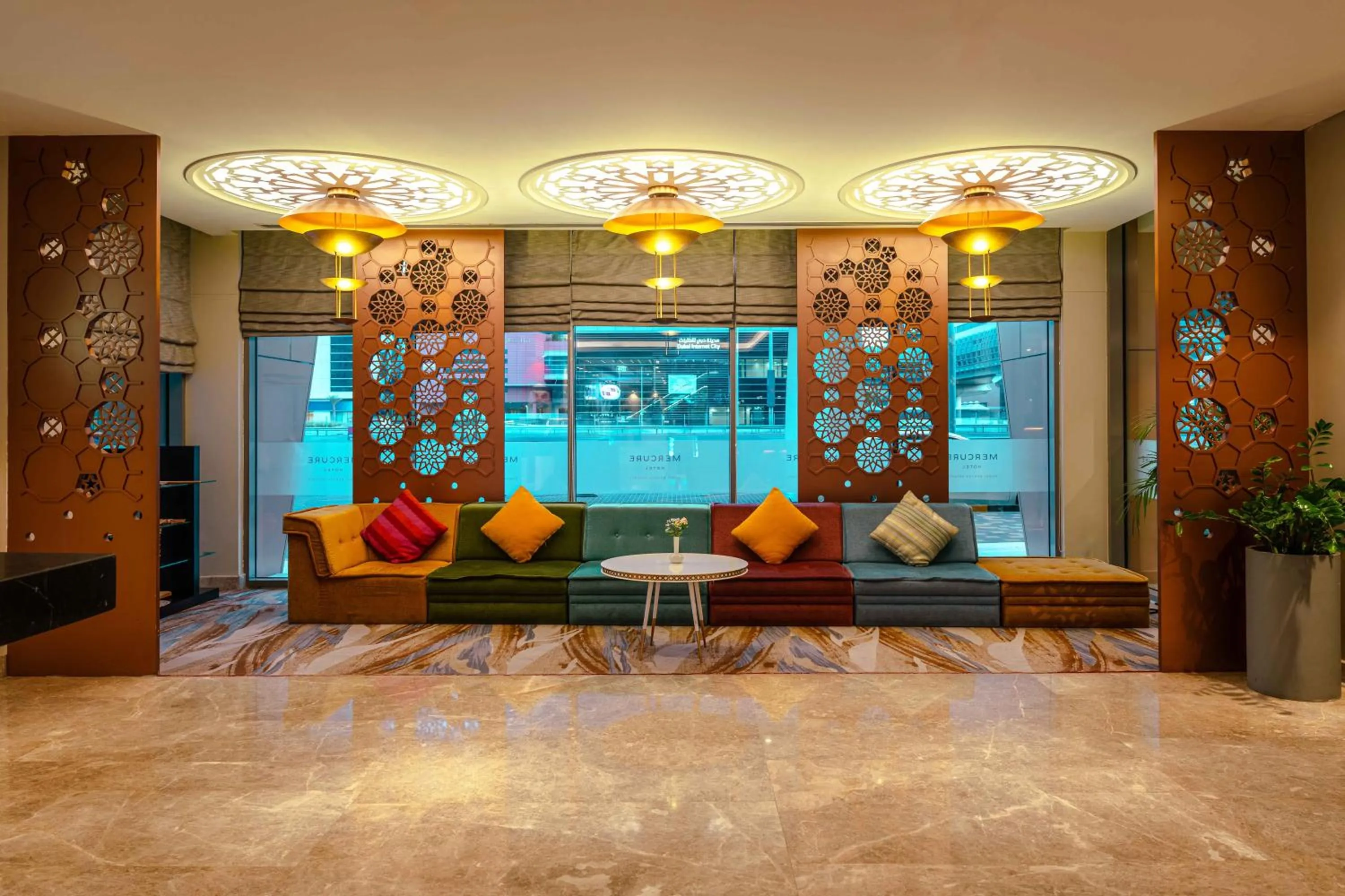 Lobby or reception in Mercure Dubai Barsha Heights Hotel Suites And Apartments