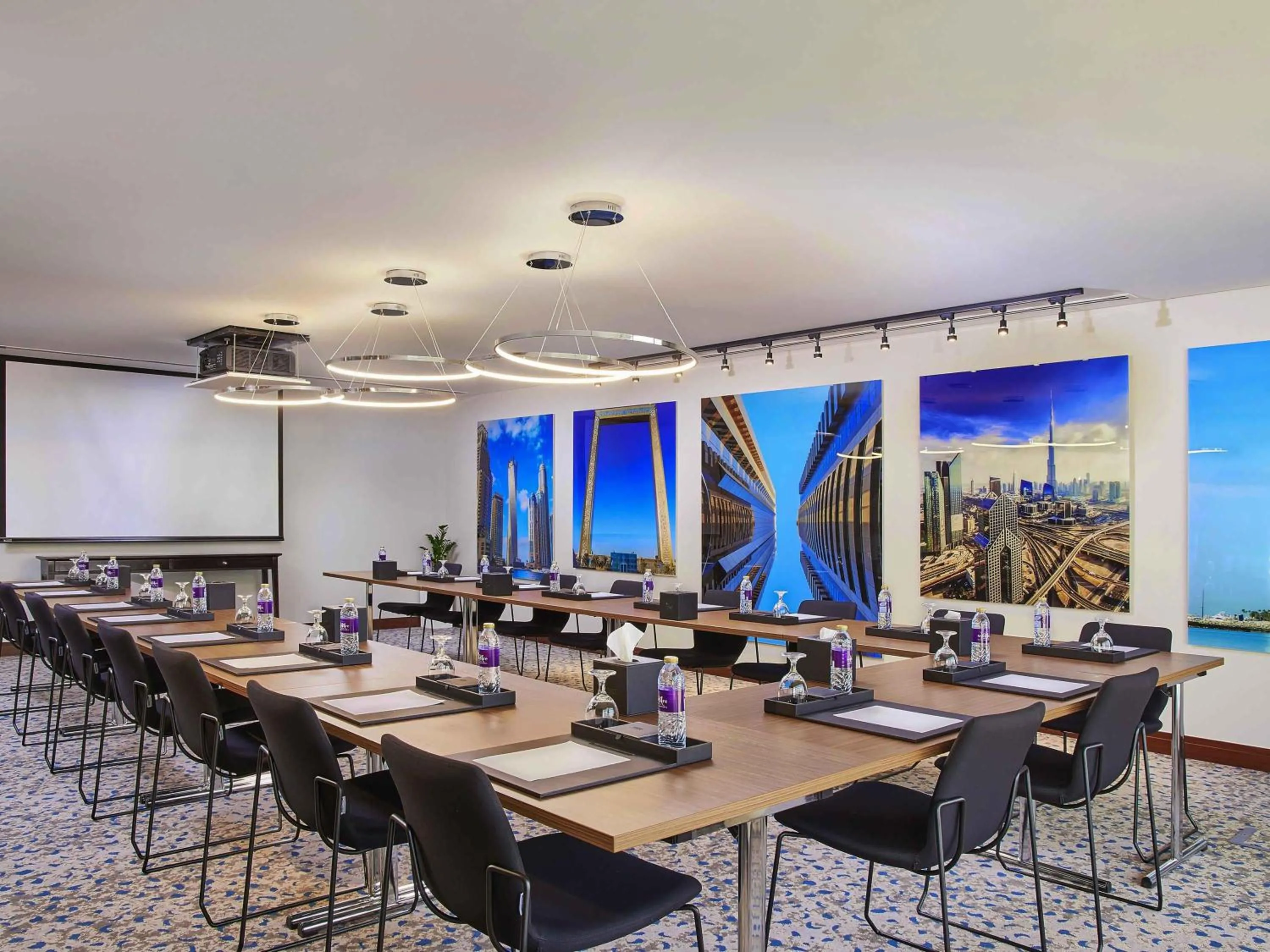 Meeting/conference room in Mercure Dubai Barsha Heights Hotel Suites And Apartments
