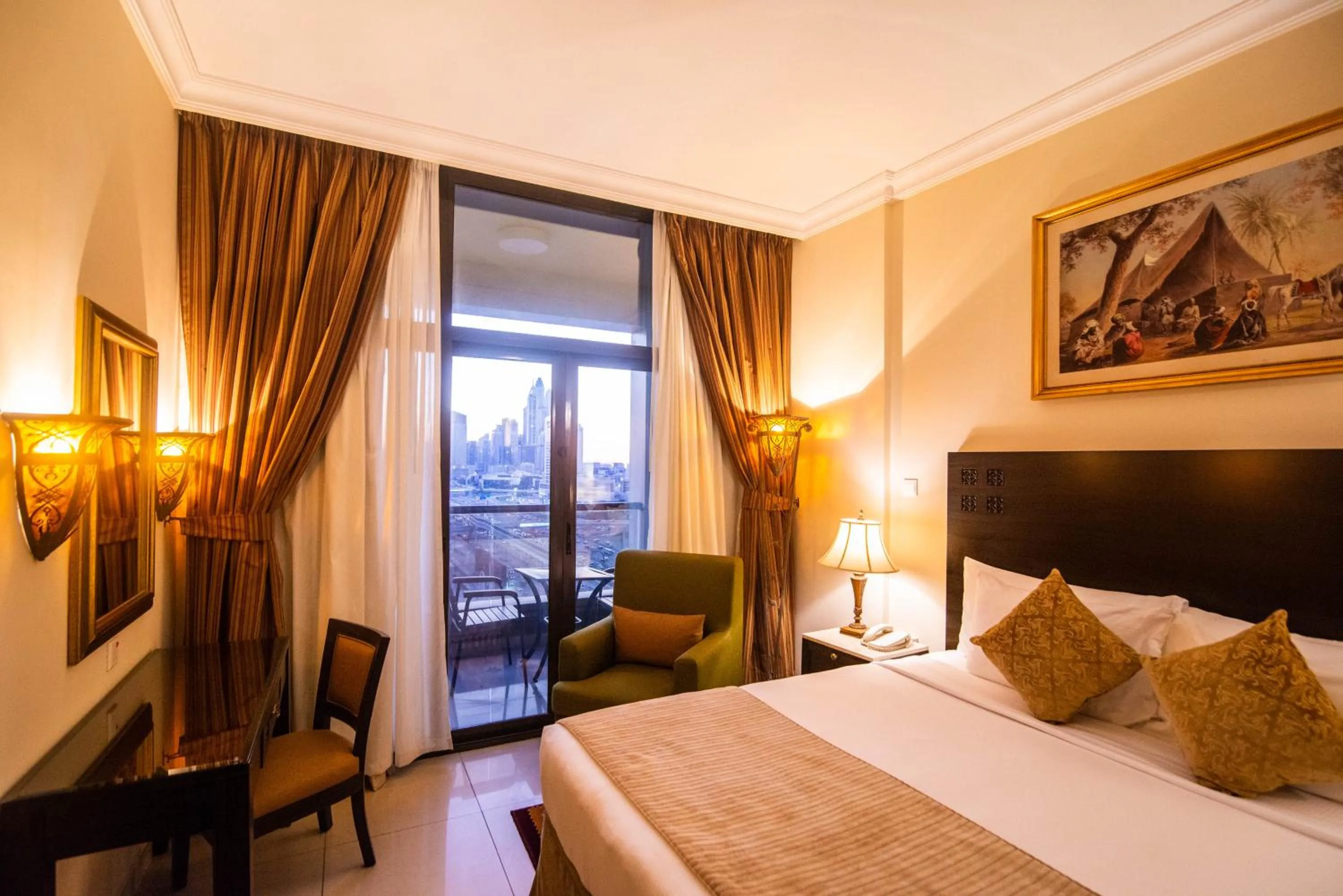 Bedroom, Bed in Mercure Dubai Barsha Heights Hotel Suites And Apartments