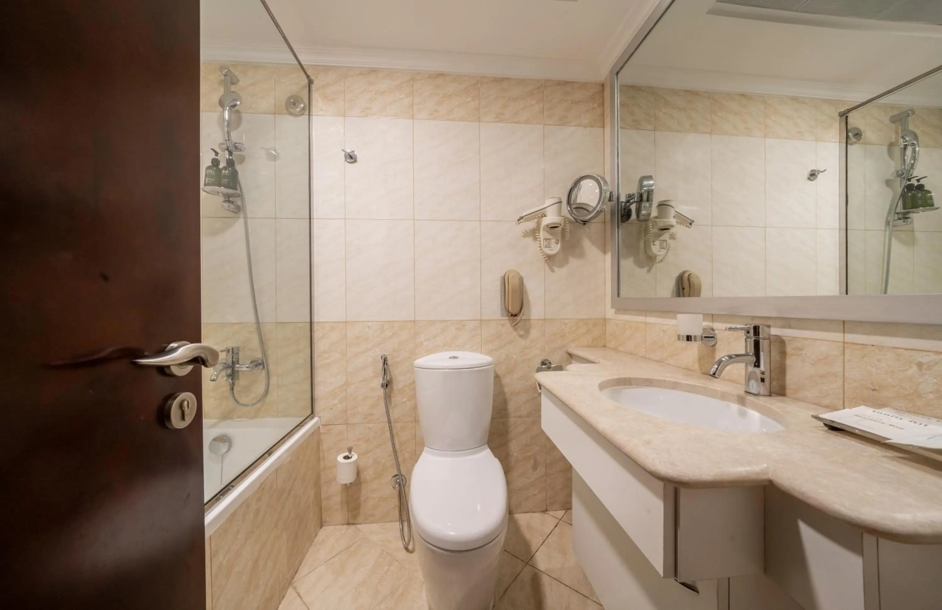 Bathroom in Mercure Dubai Barsha Heights Hotel Suites And Apartments