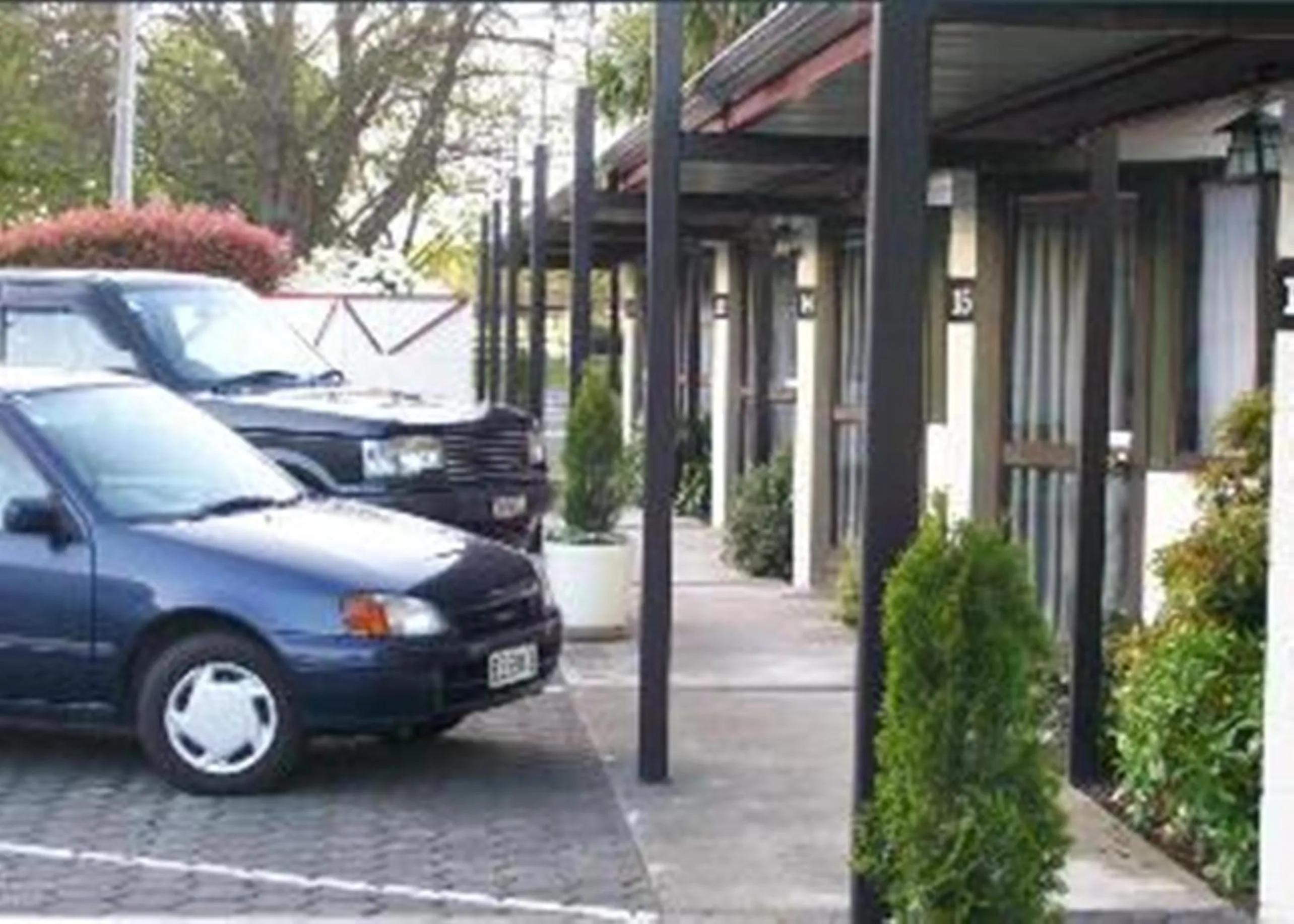 Facade/entrance in Gothic Heights Motel