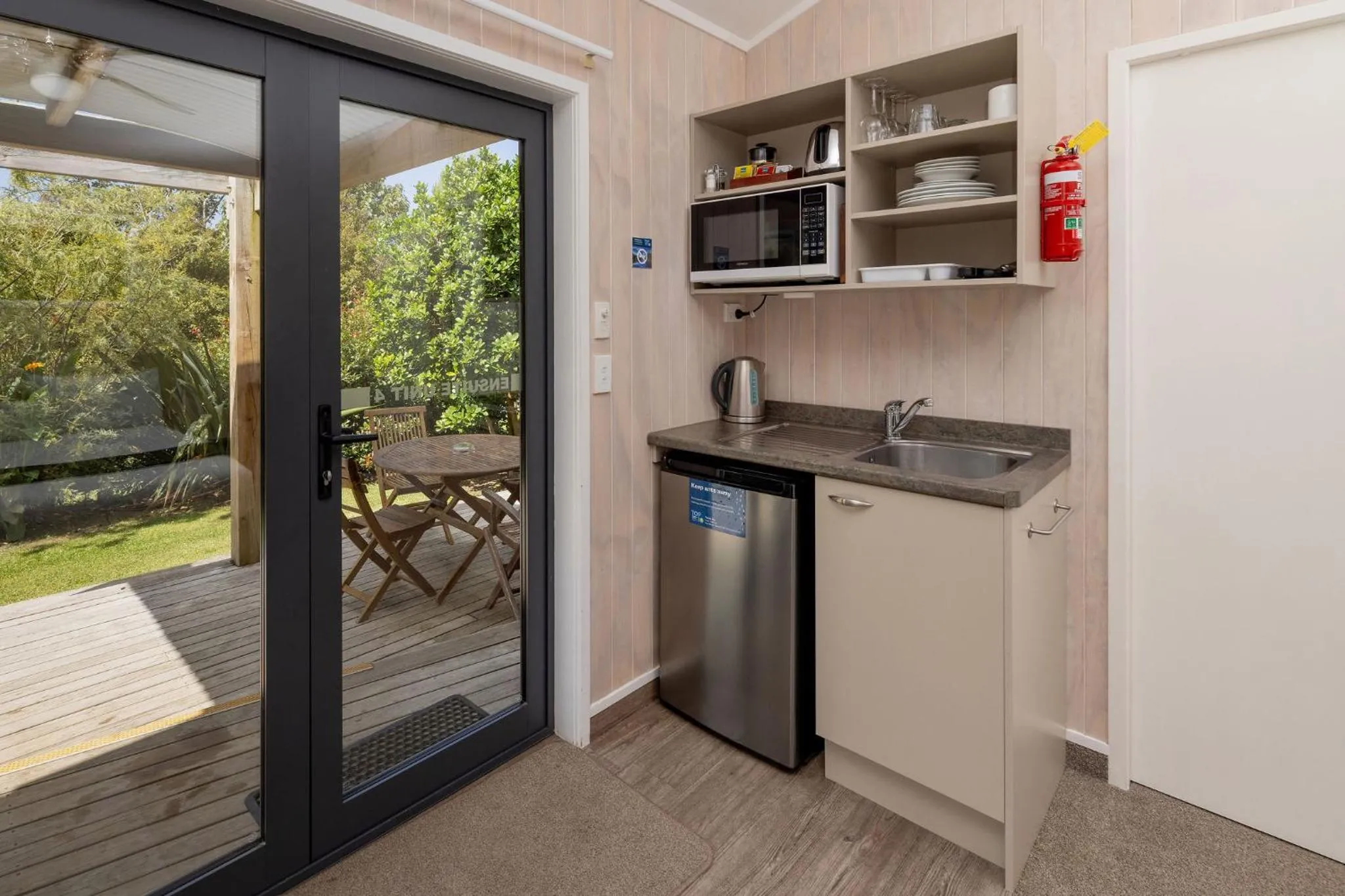 Kitchen or kitchenette in Hot Water Beach TOP 10 Holiday Park