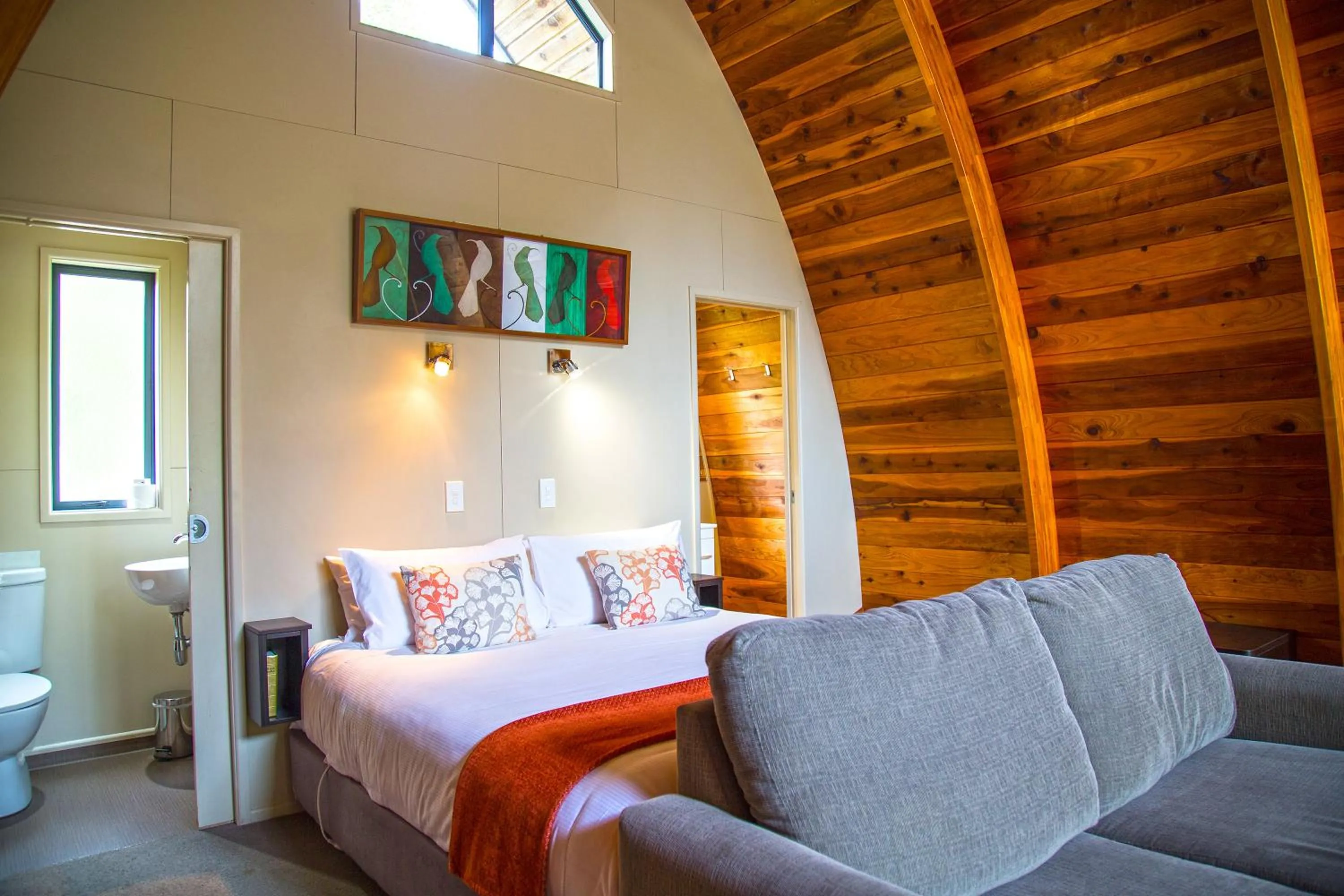 Toilet, Bed in Hot Water Beach TOP 10 Holiday Park